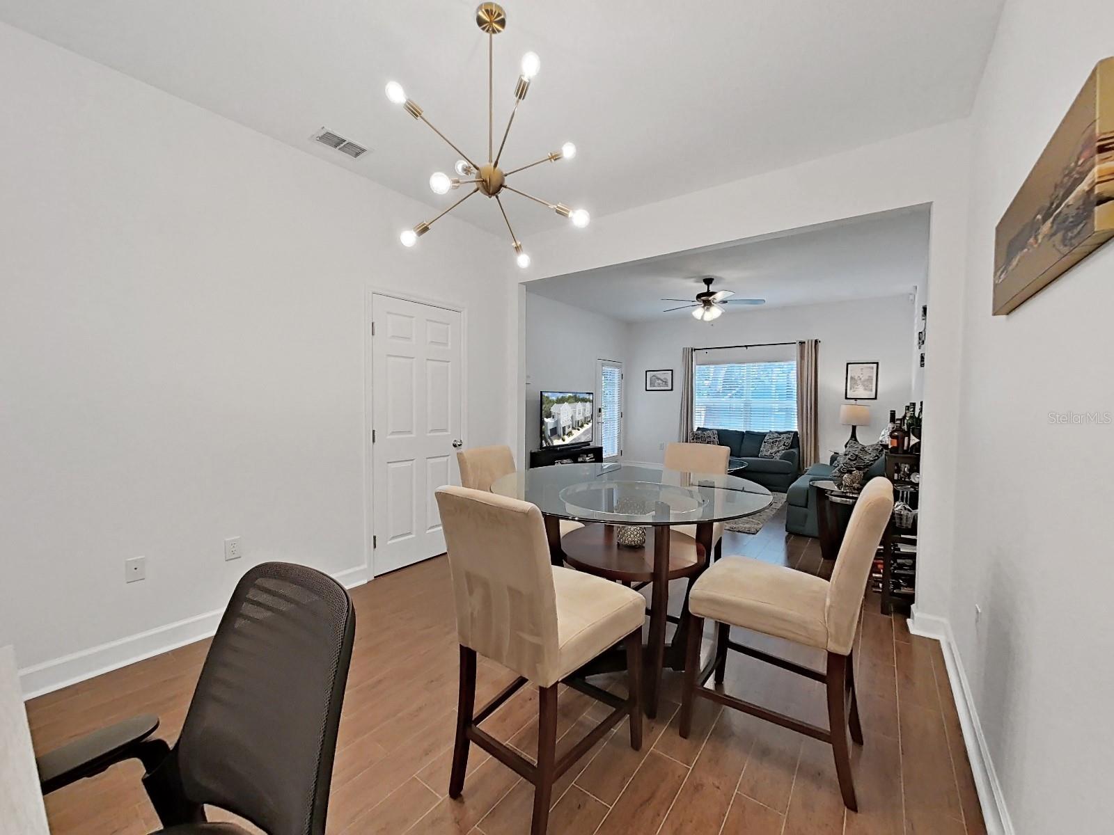 Image 40 of 50 For 4705 Jennings Bay Court 25