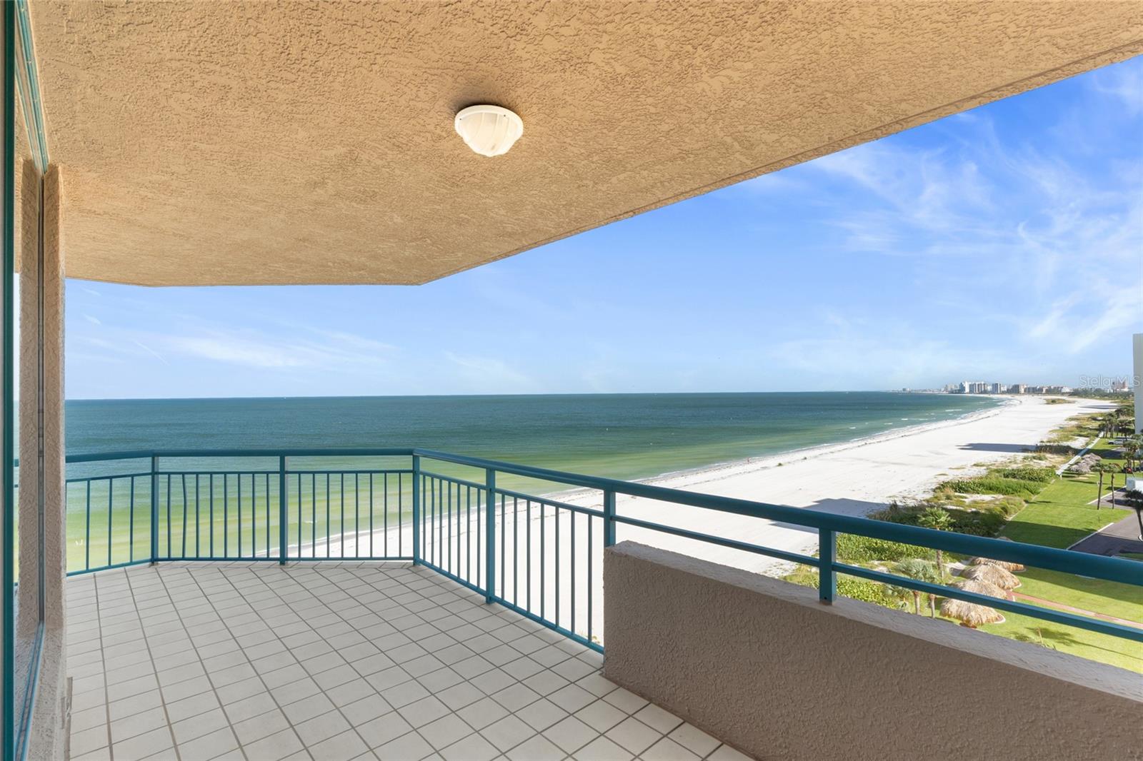 Image 20 of 62 For 1520 Gulf Boulevard 702