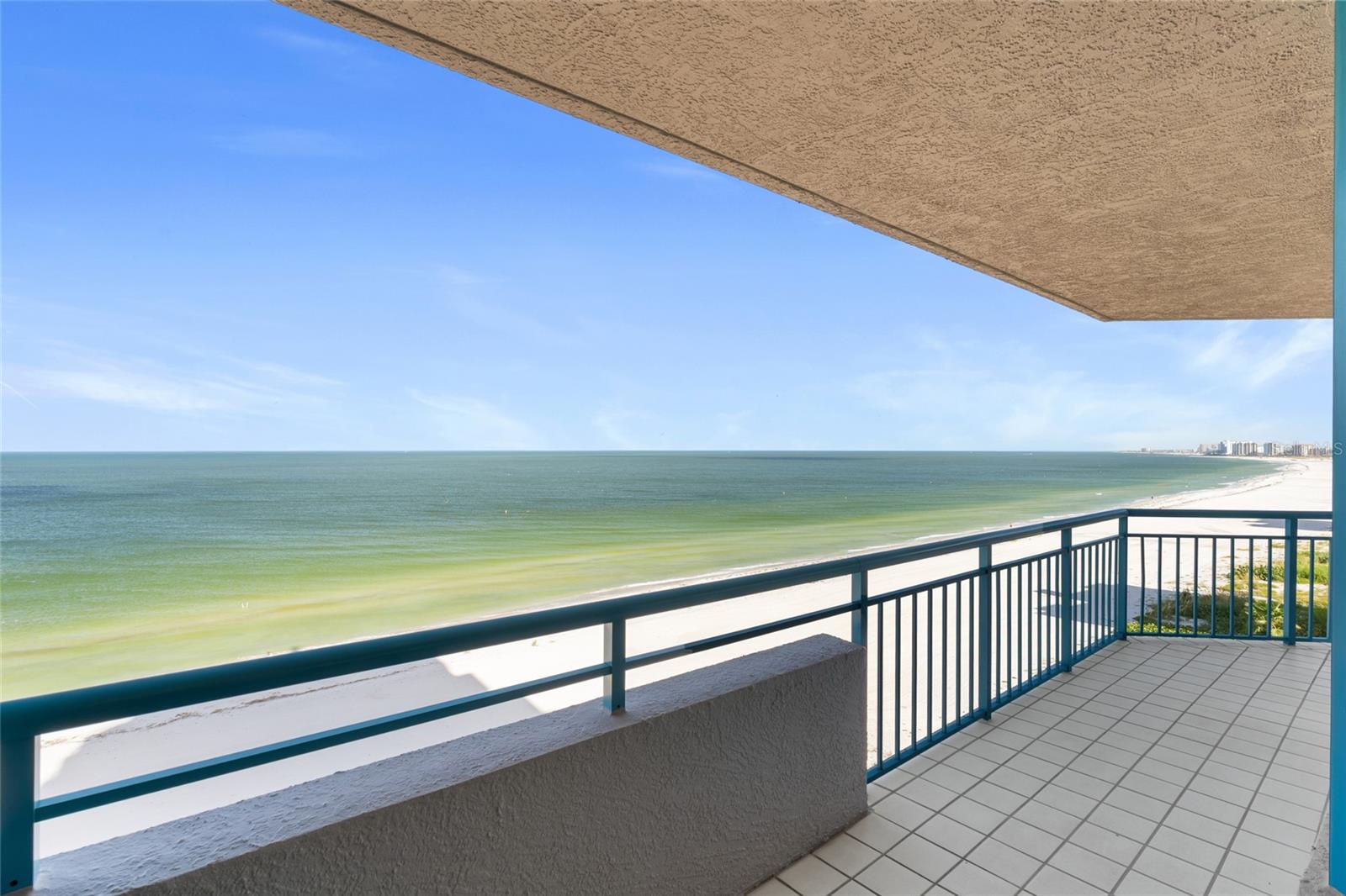 Image 24 of 62 For 1520 Gulf Boulevard 702