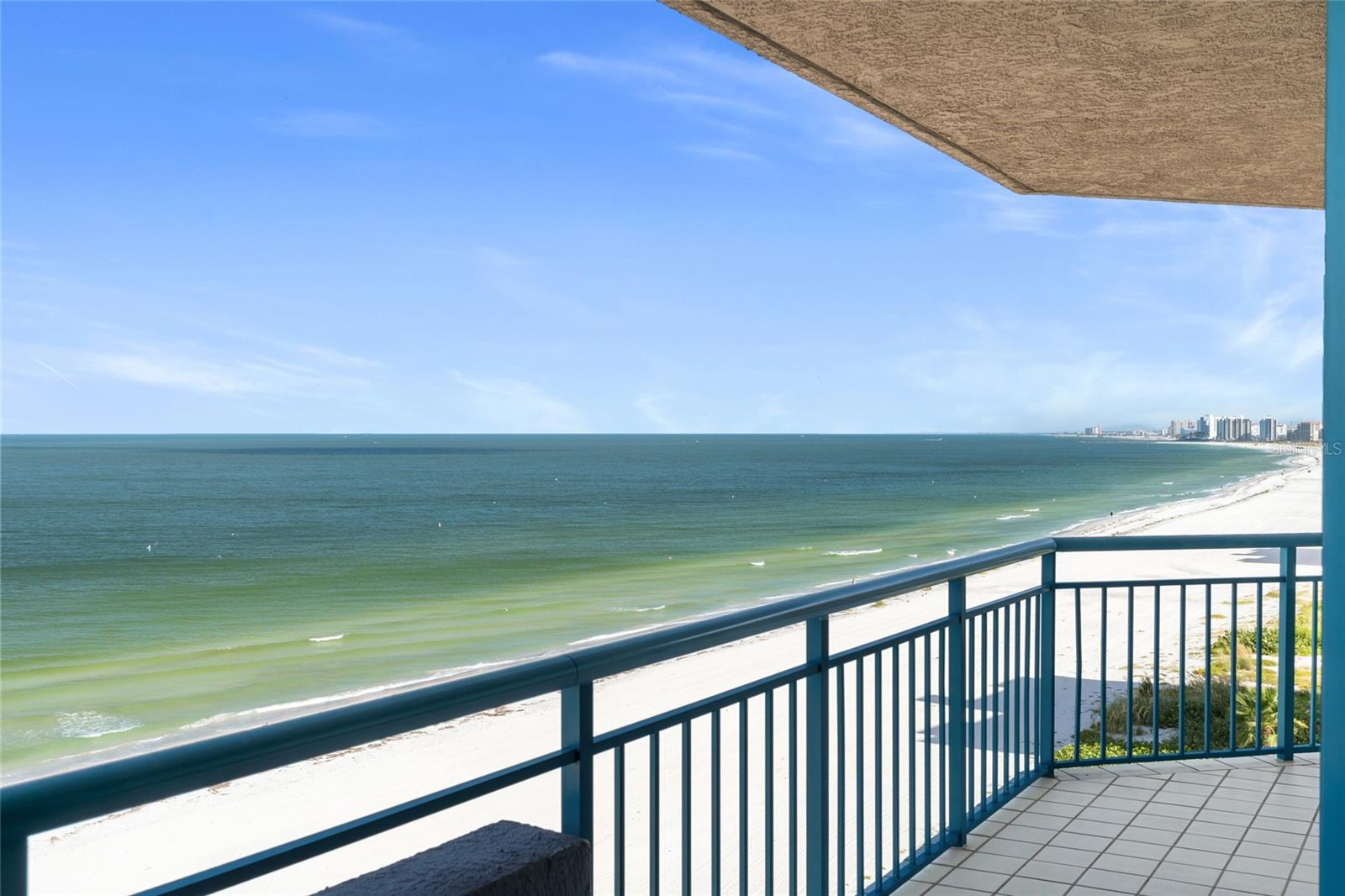 Image 25 of 62 For 1520 Gulf Boulevard 702