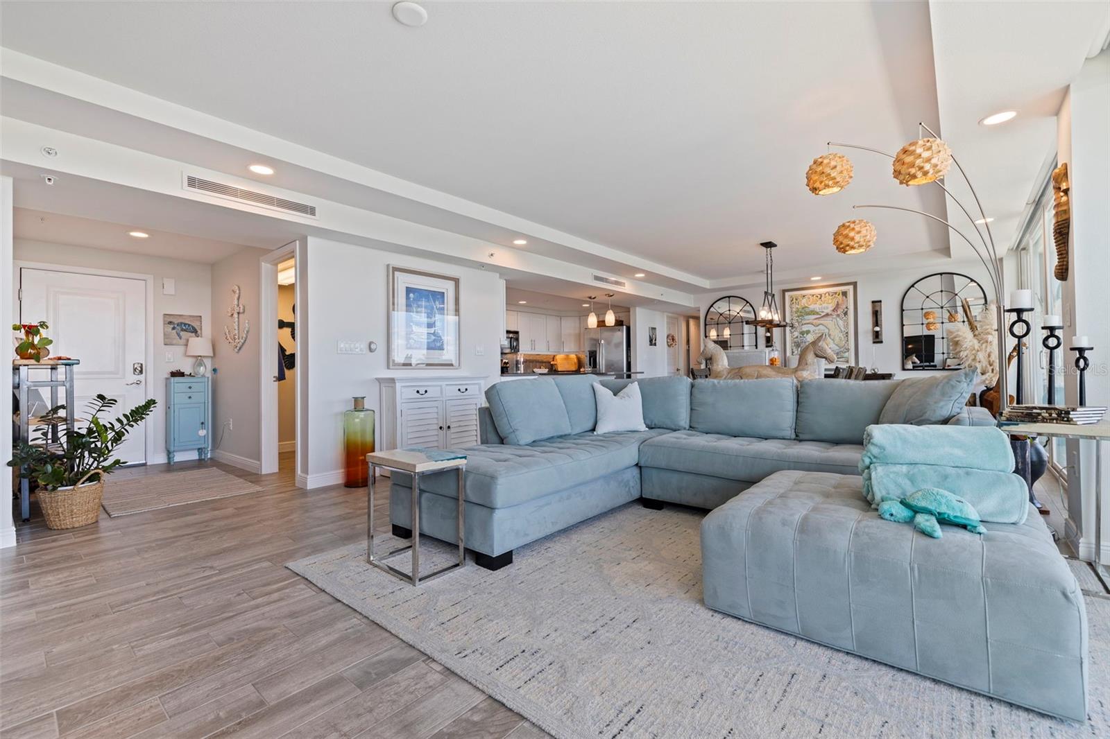 Image 12 of 44 For 223 Island Way 3f