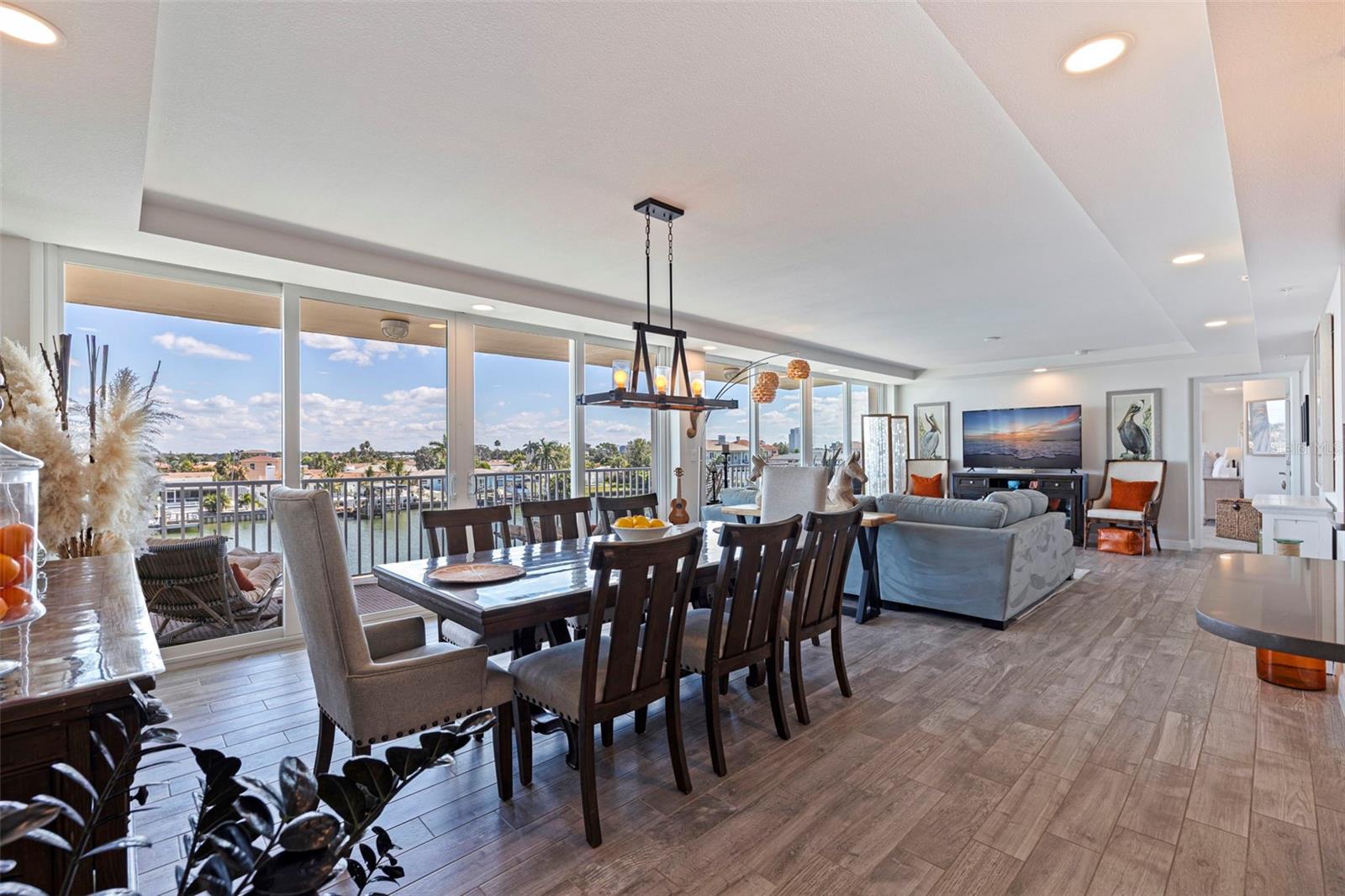 Image 14 of 44 For 223 Island Way 3f