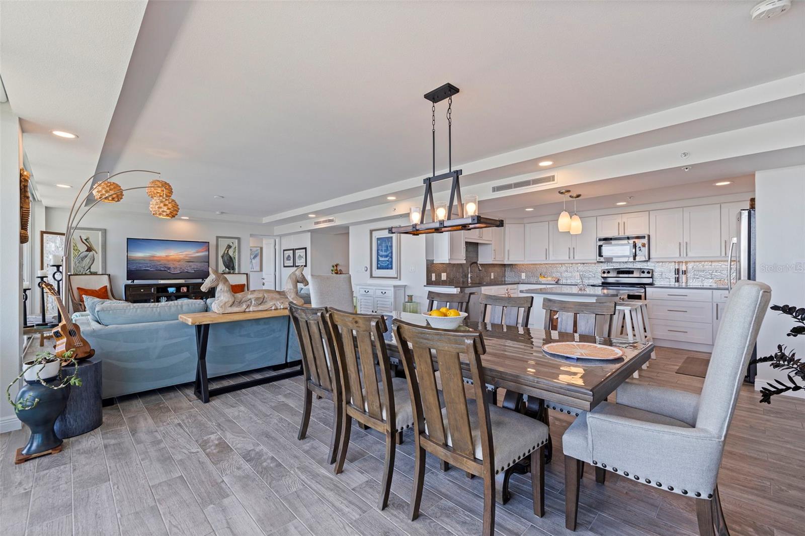 Image 15 of 44 For 223 Island Way 3f