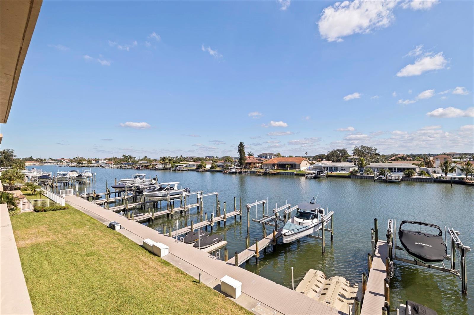 Image 21 of 44 For 223 Island Way 3f