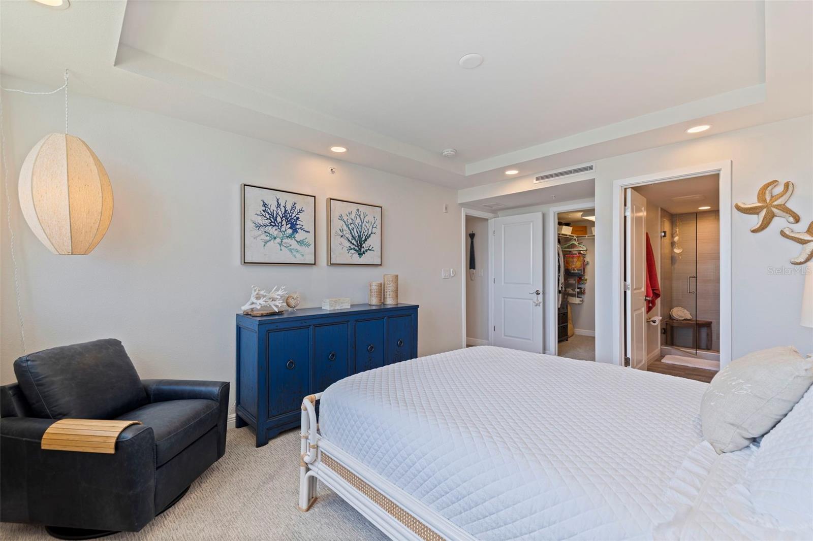 Image 33 of 44 For 223 Island Way 3f