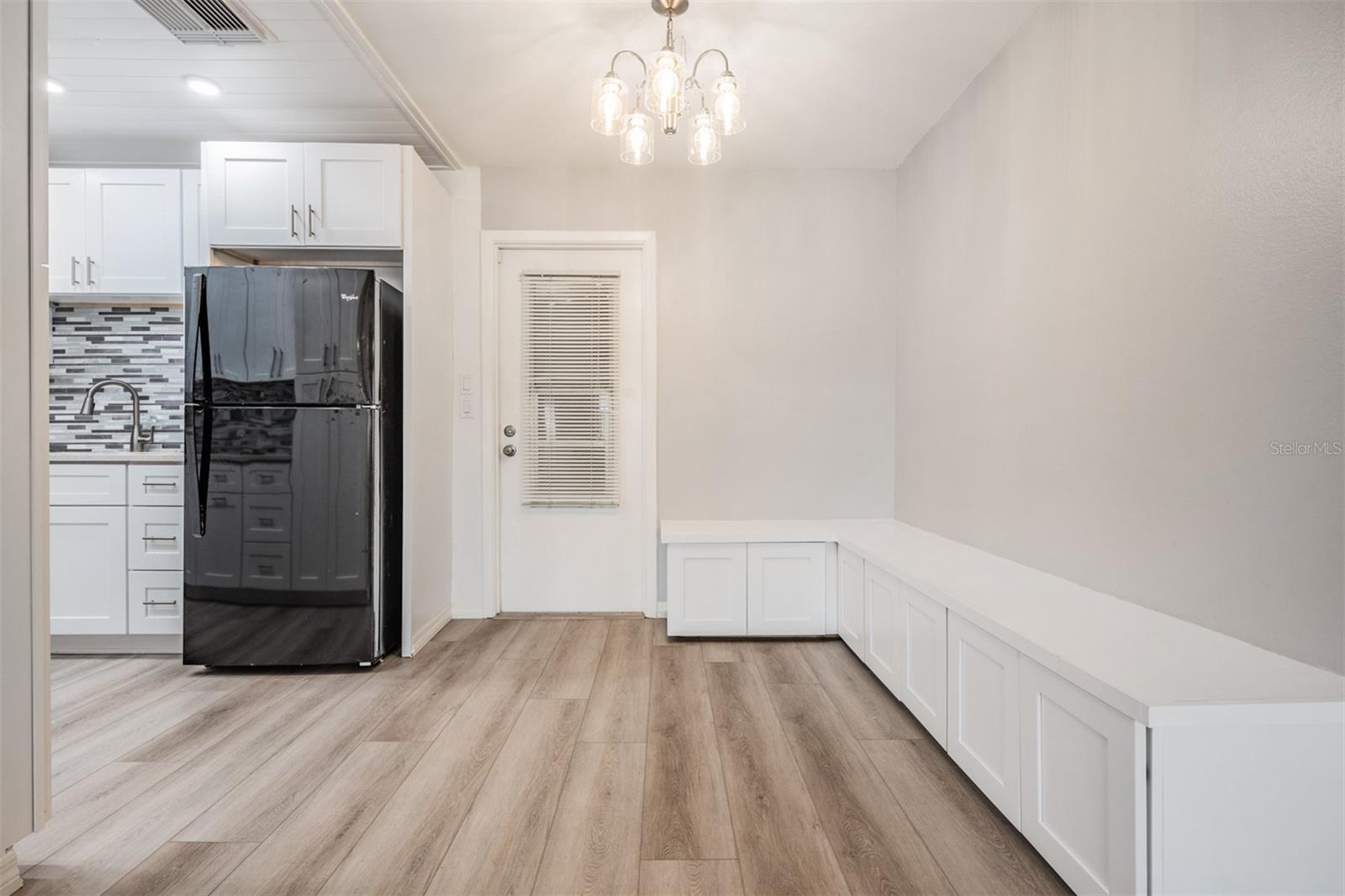 Image 11 of 56 For 2735 Sherbrooke Lane A