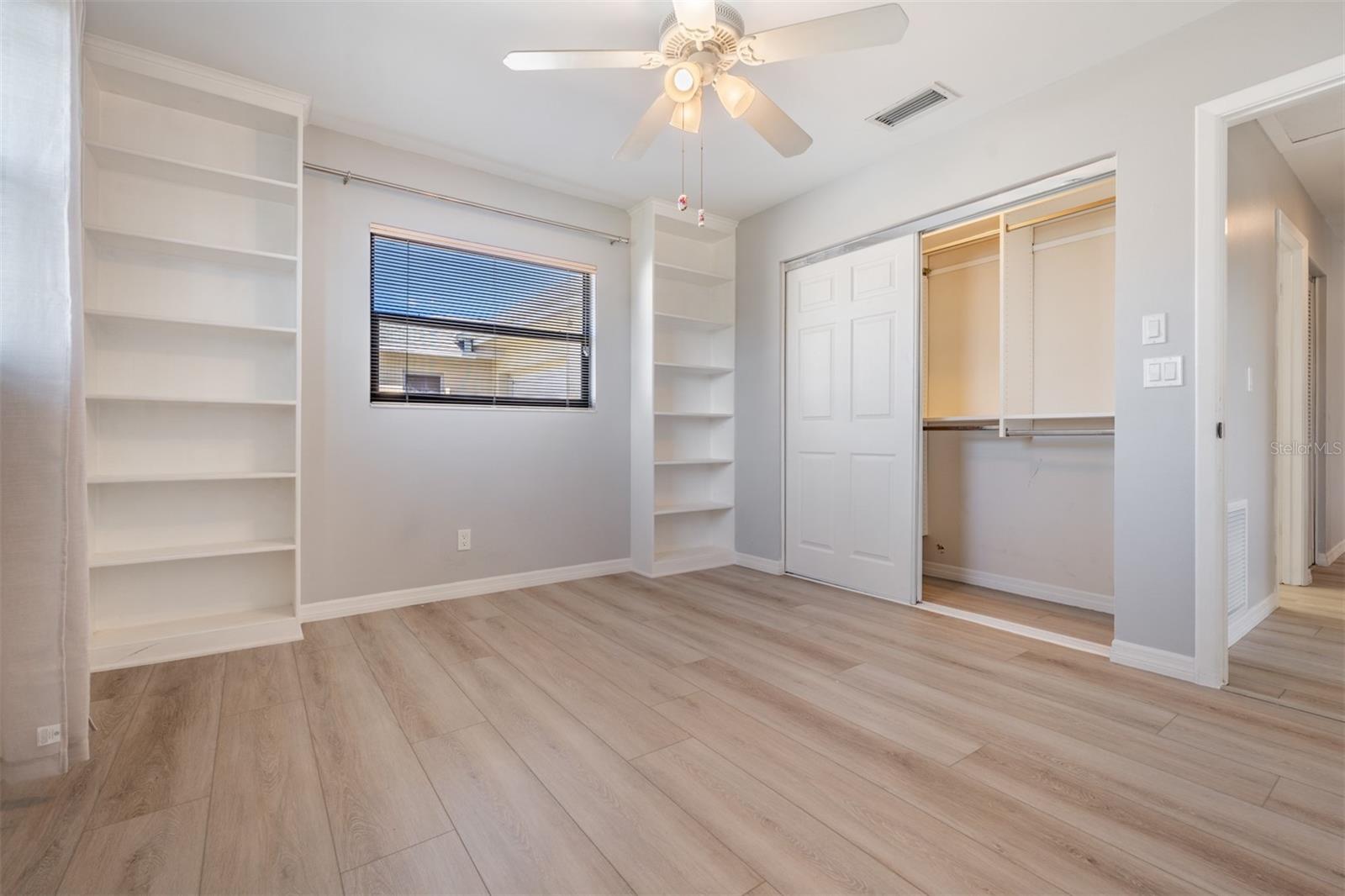 Image 18 of 56 For 2735 Sherbrooke Lane A