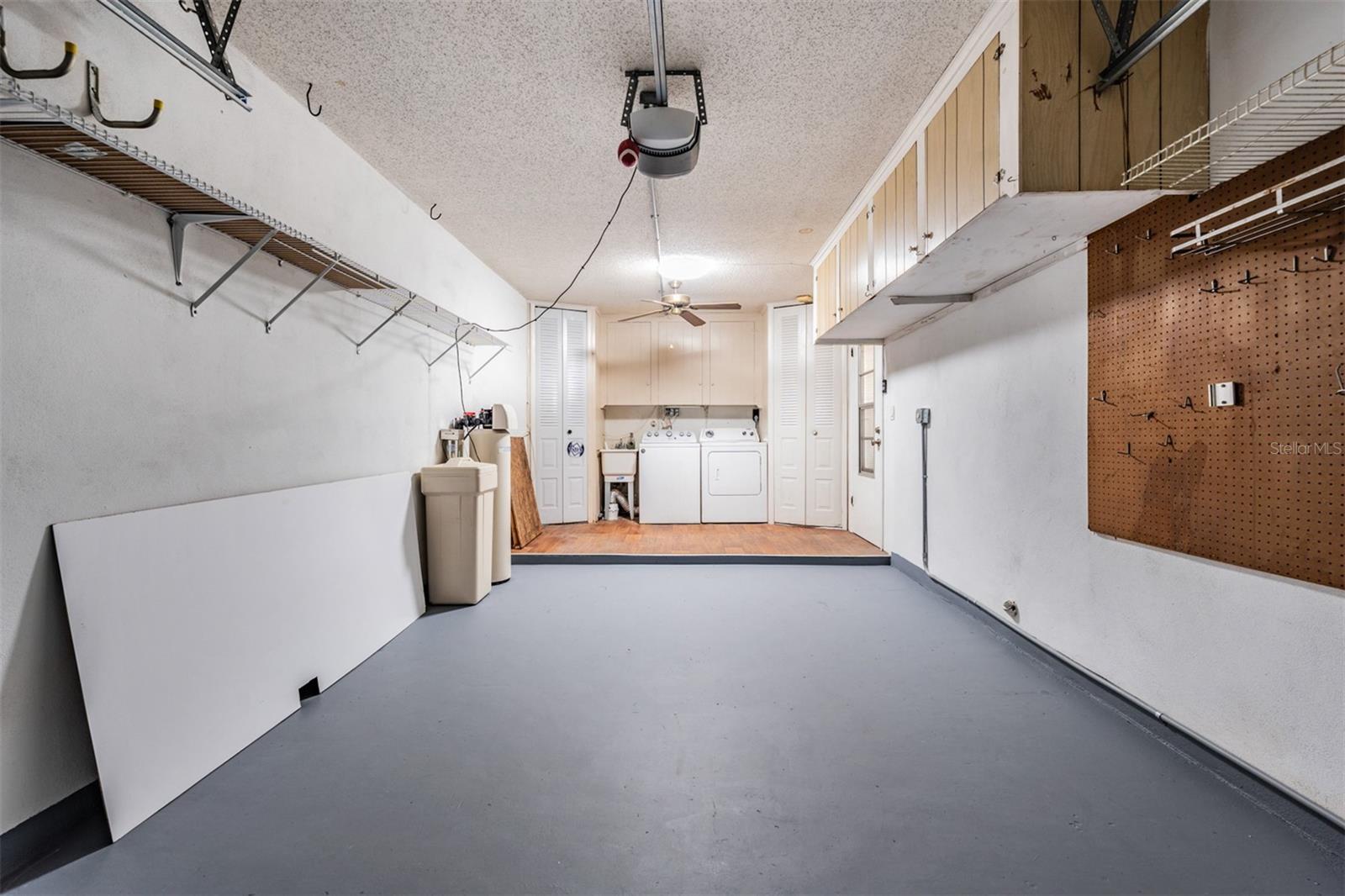 Image 21 of 56 For 2735 Sherbrooke Lane A