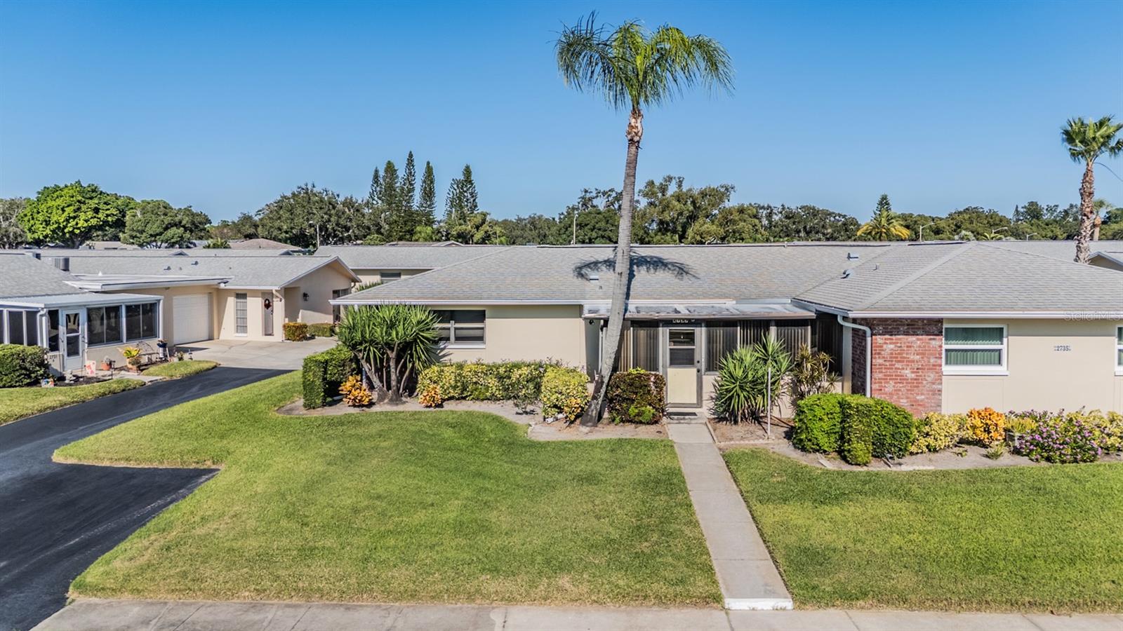 Image 26 of 56 For 2735 Sherbrooke Lane A