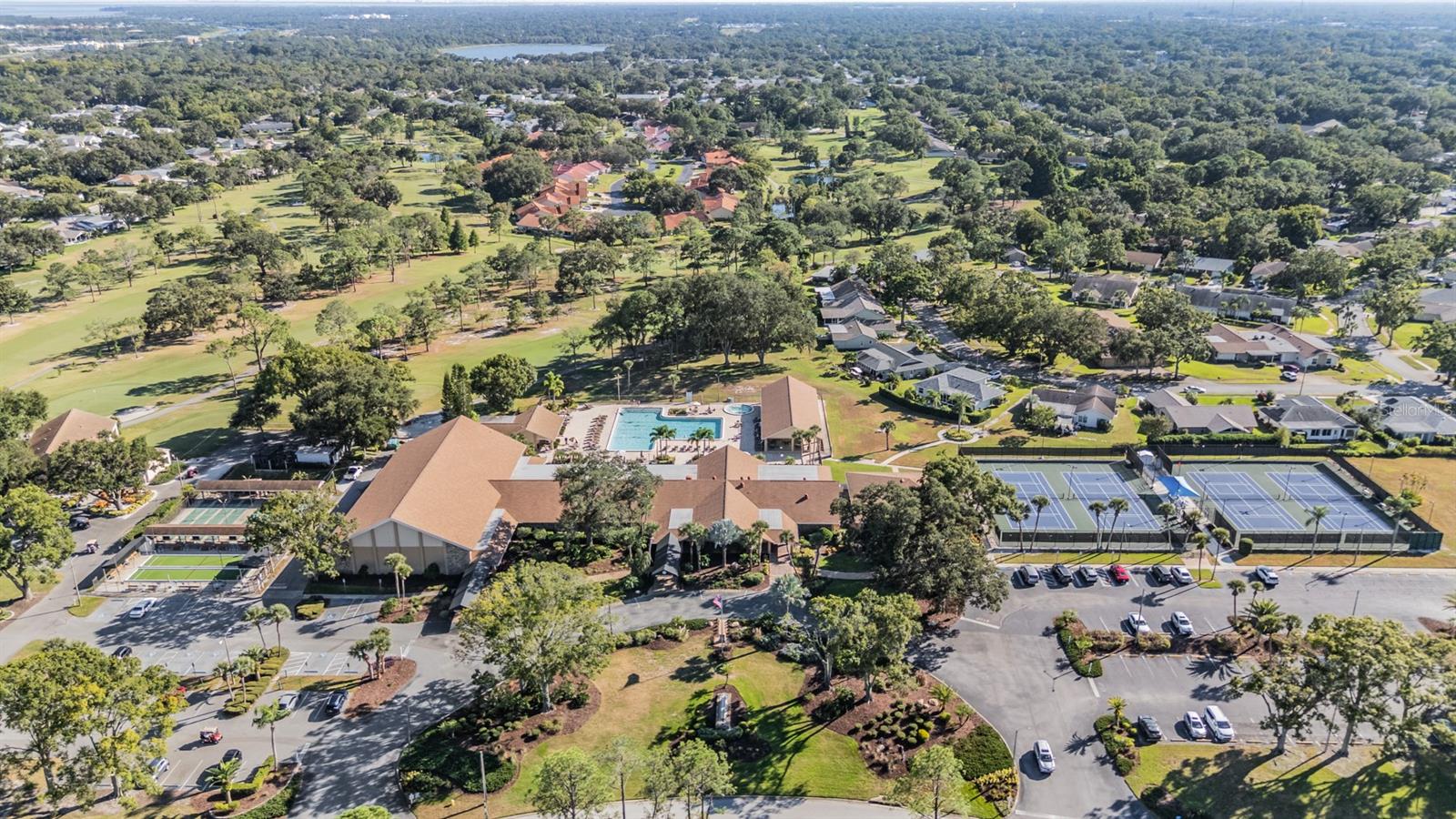 Image 42 of 56 For 2735 Sherbrooke Lane A