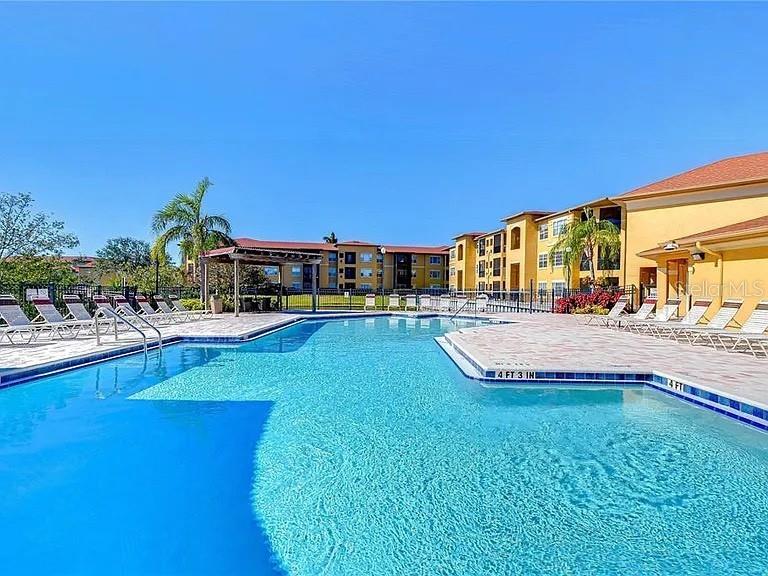Listing photo id 30 for 4323 Bayside Village Drive 327