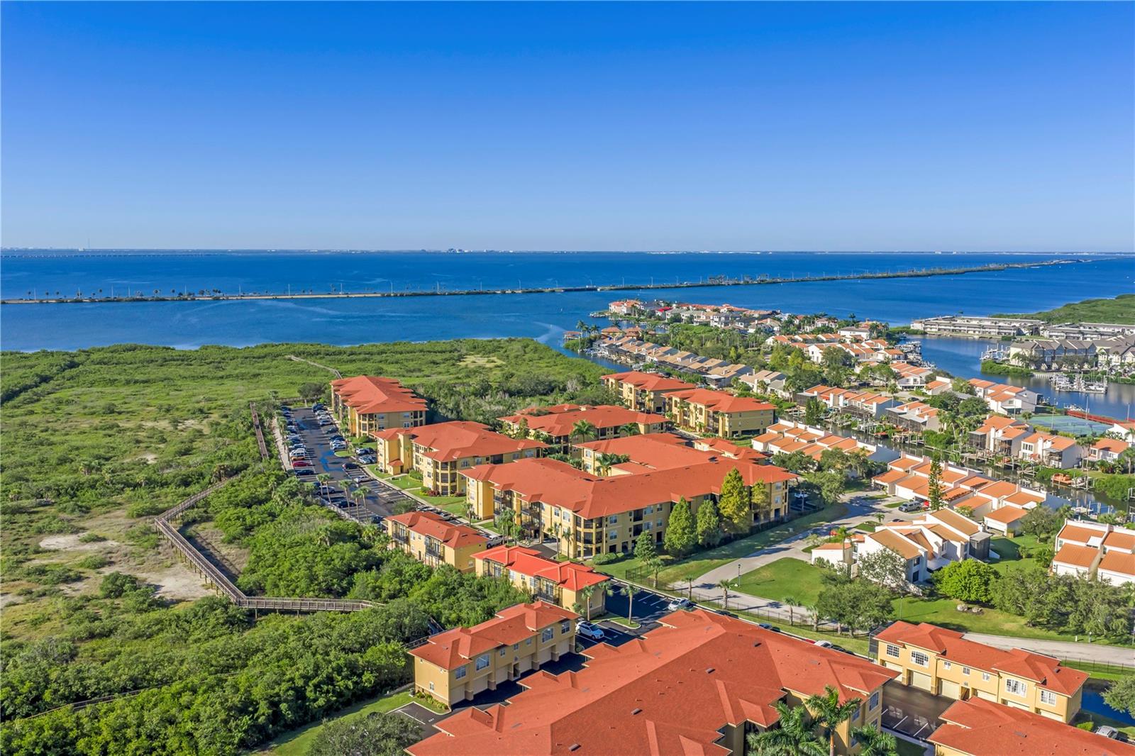 Listing photo id 43 for 4323 Bayside Village Drive 327