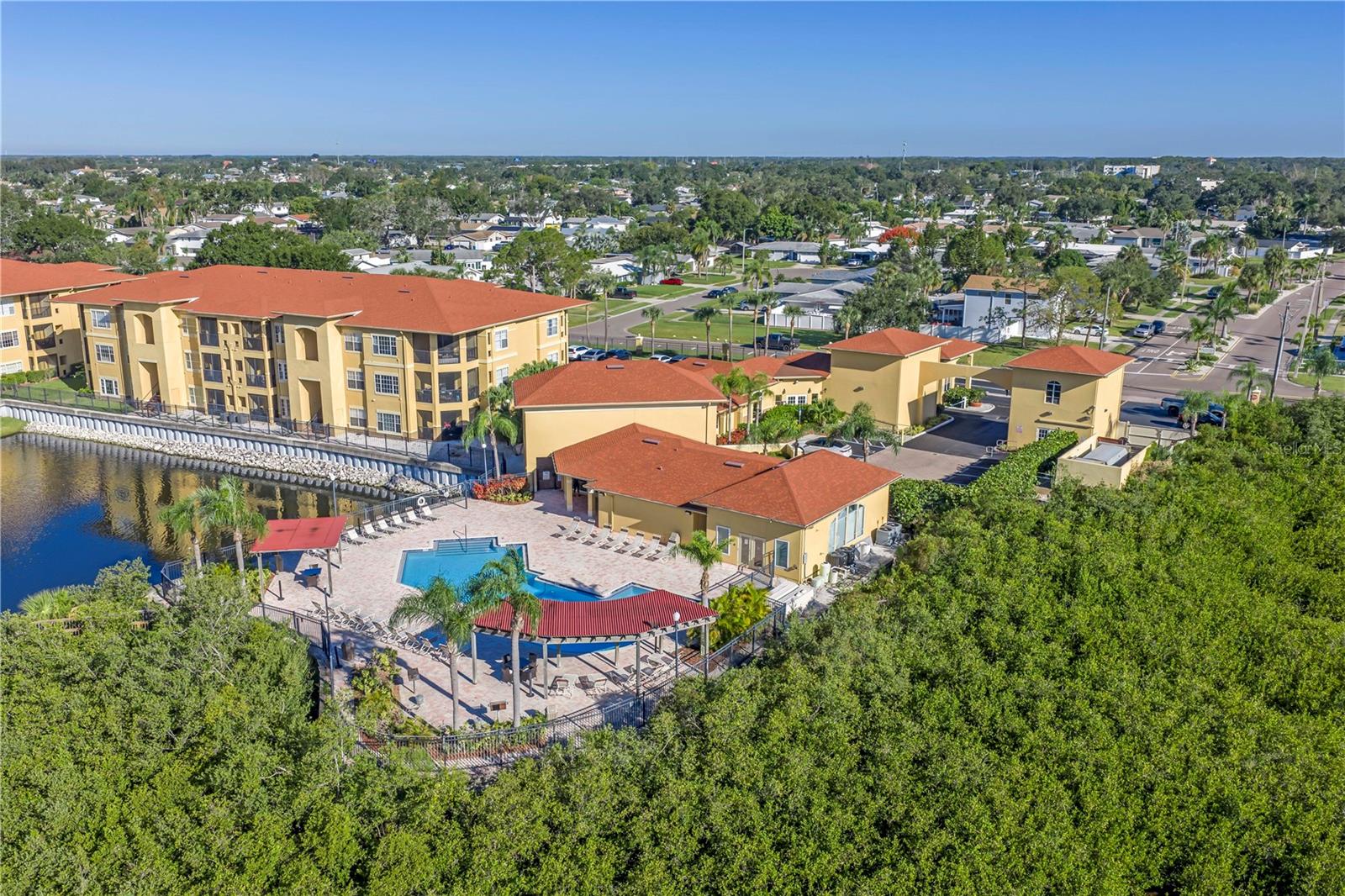 Listing photo id 48 for 4323 Bayside Village Drive 327