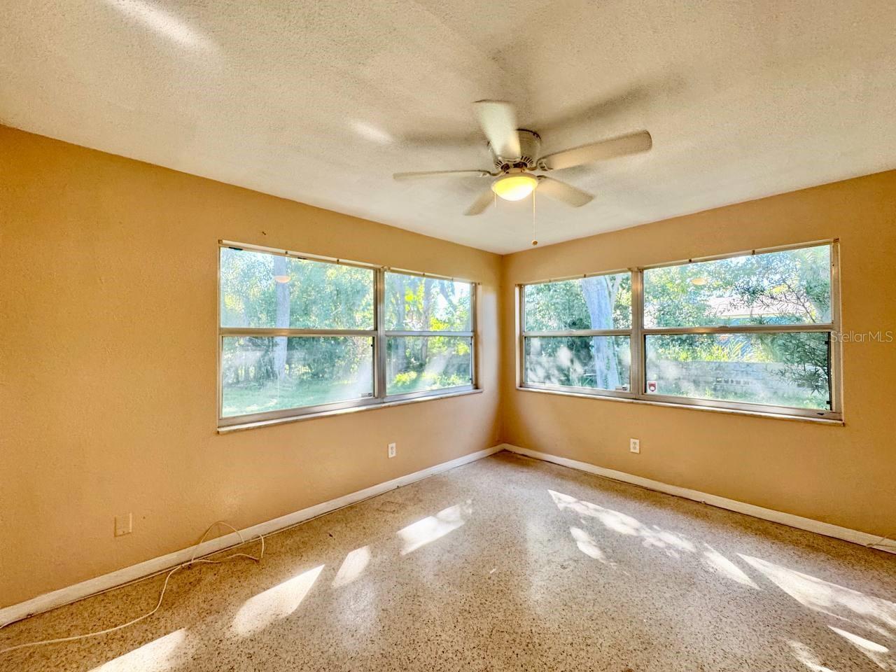 Image 16 of 33 For 2511 Imlay Court S