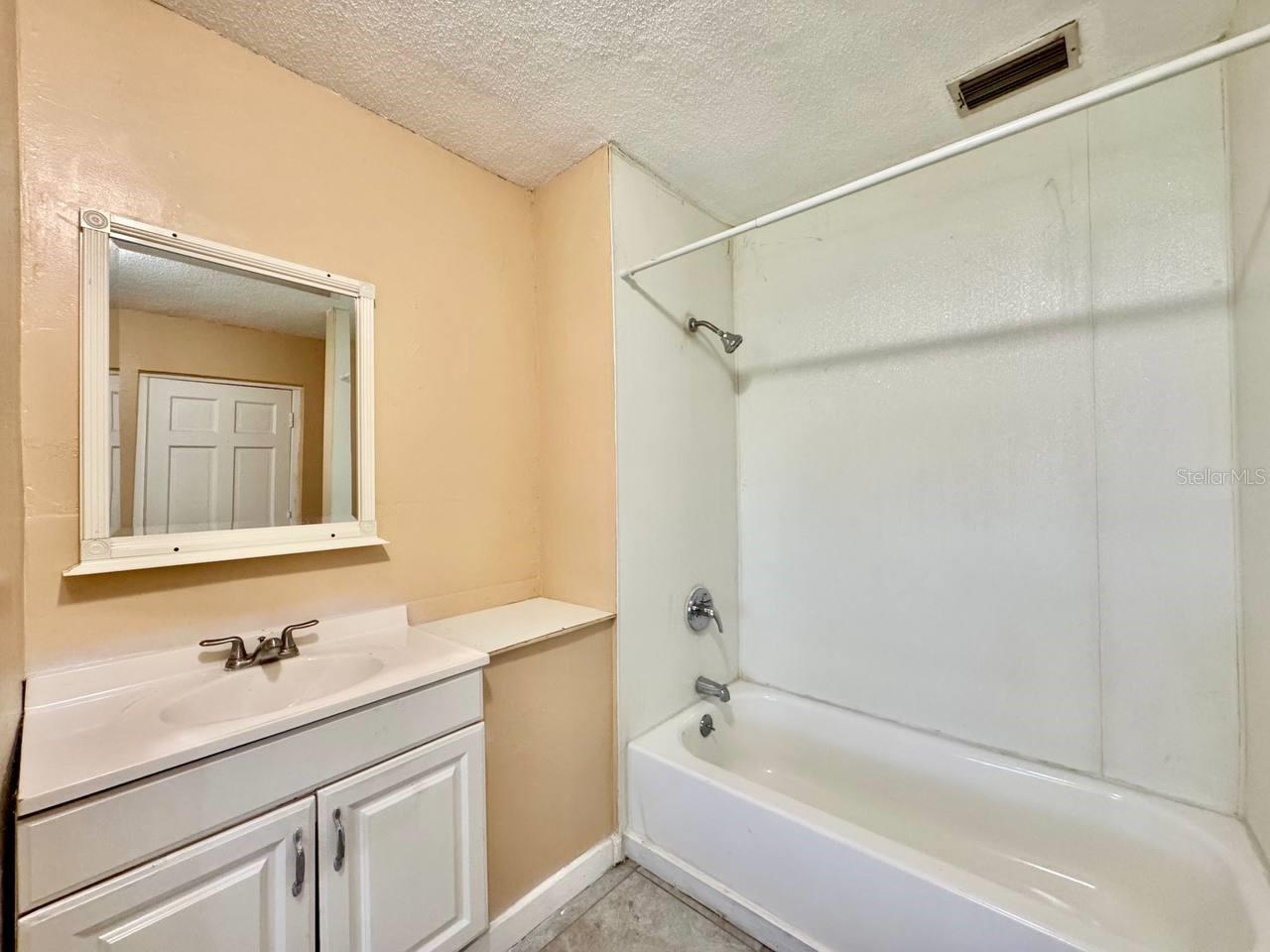 Image 19 of 33 For 2511 Imlay Court S