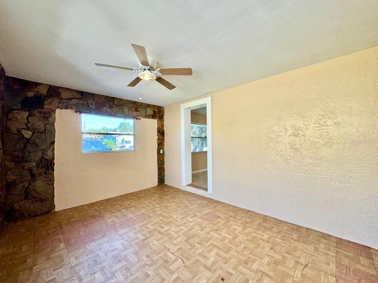Image 22 of 33 For 2511 Imlay Court S