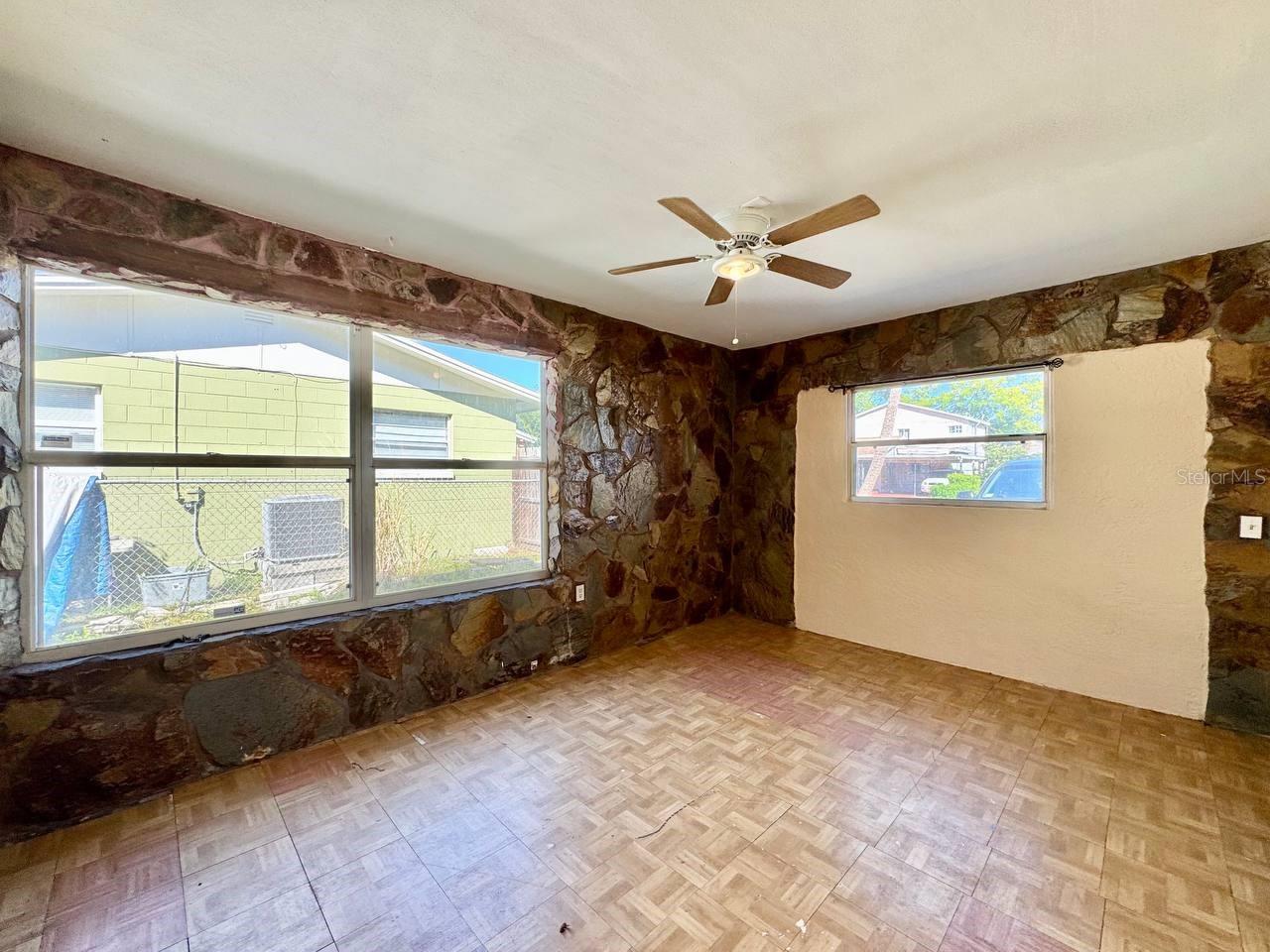 Image 23 of 33 For 2511 Imlay Court S