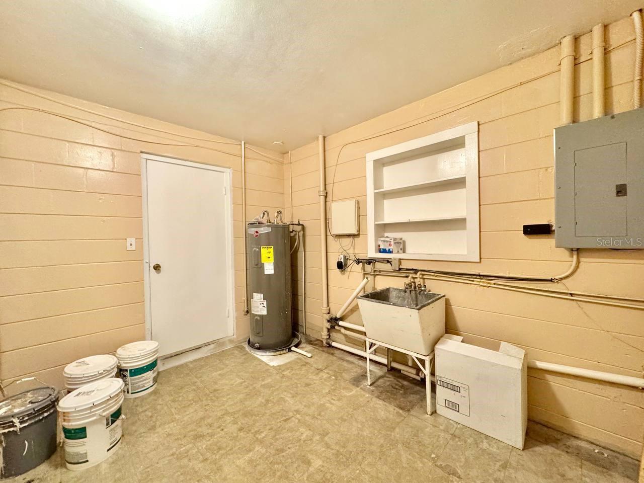 Image 29 of 33 For 2511 Imlay Court S