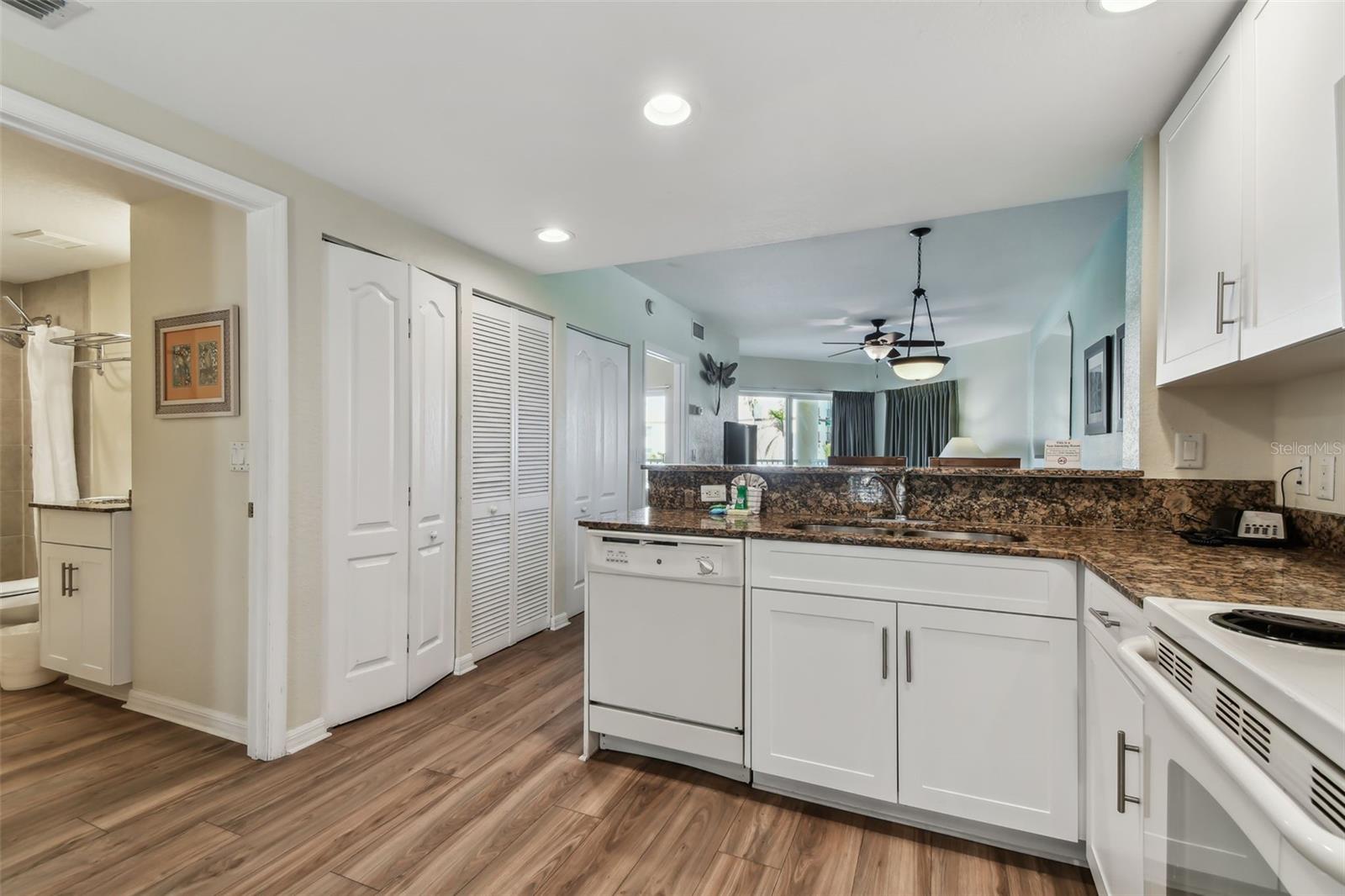 Image 13 of 50 For 12000 Gulf Boulevard 309n