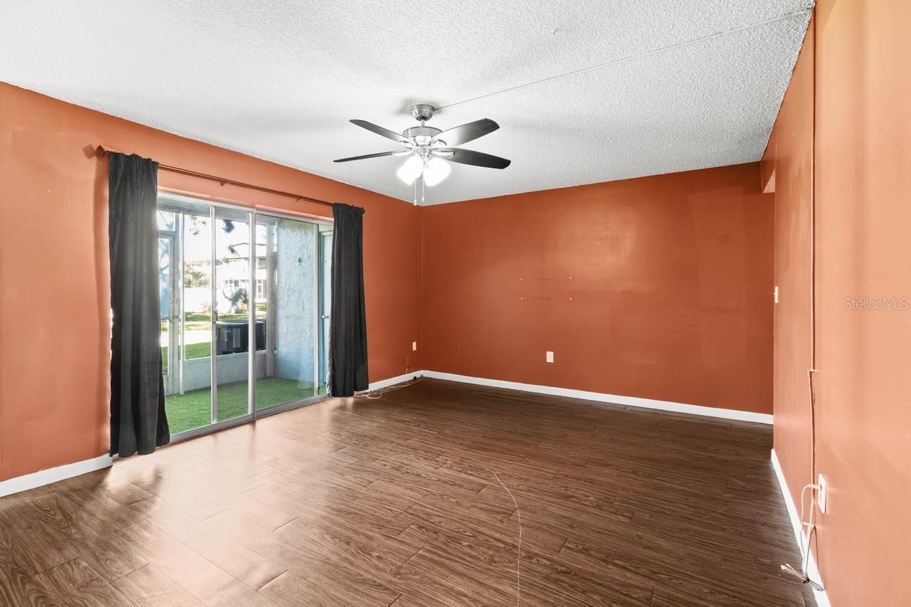 Image 15 of 40 For 11400 3rd Street N 1