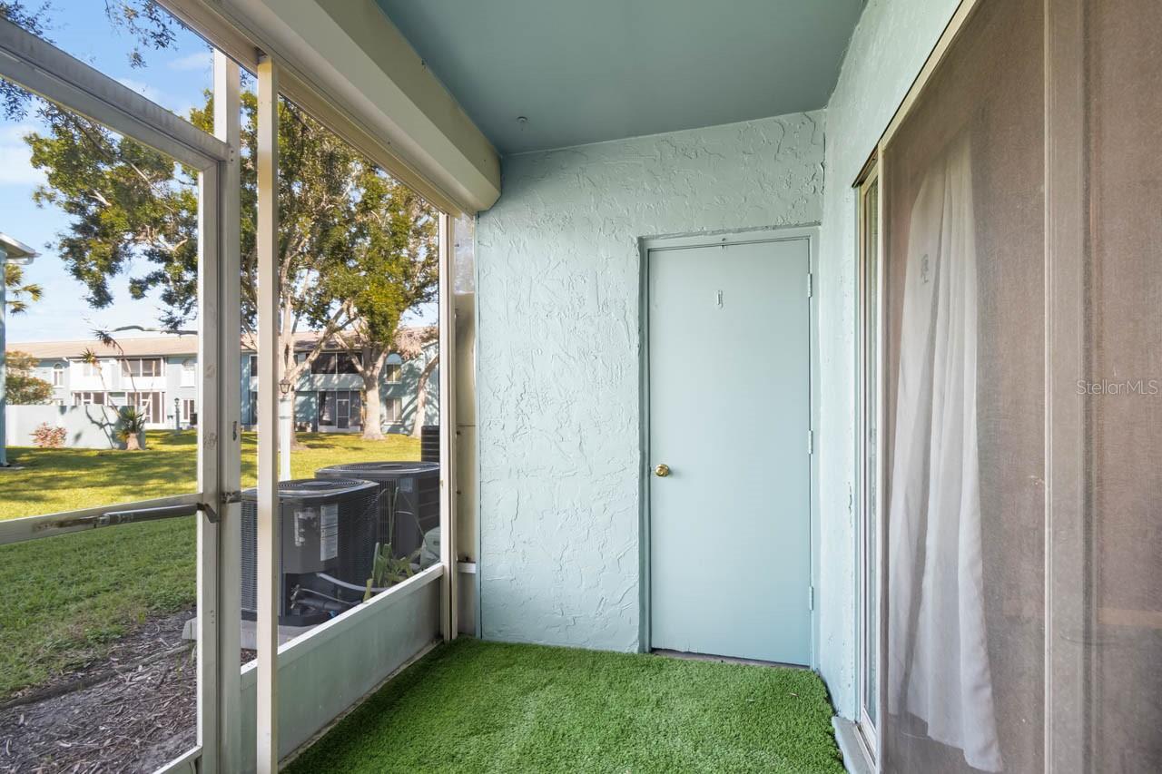 Image 18 of 40 For 11400 3rd Street N 1