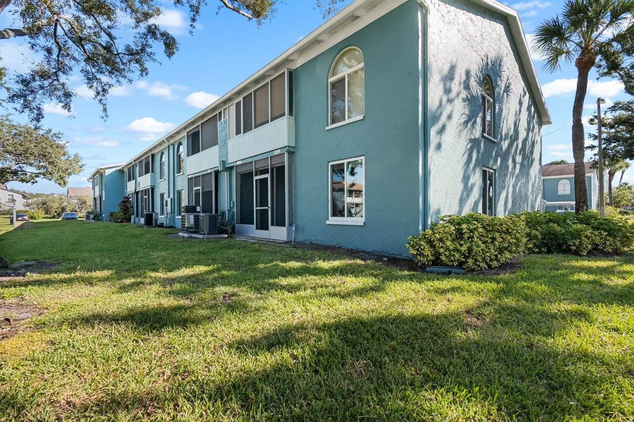 Image 6 of 40 For 11400 3rd Street N 1