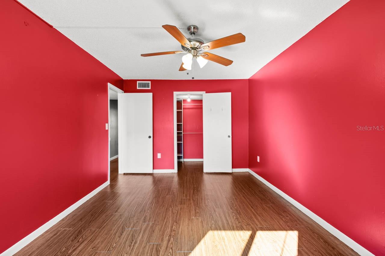 Image 9 of 40 For 11400 3rd Street N 1