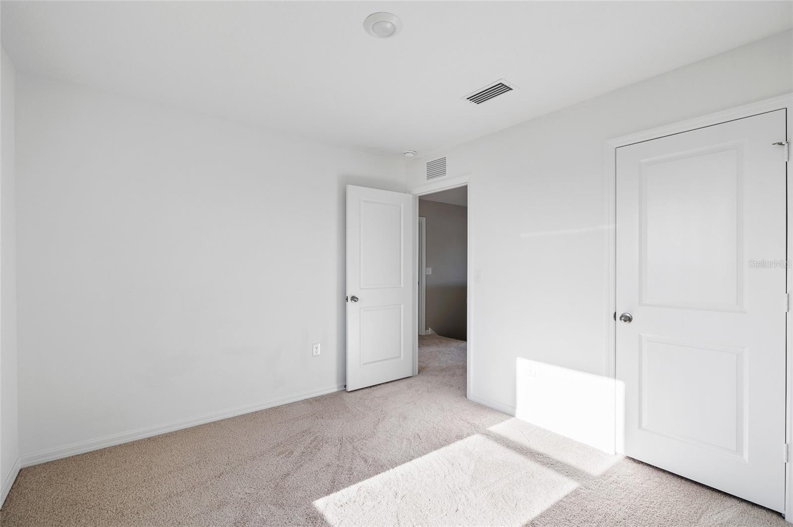 Image 11 of 13 For 5317 Cricket Road