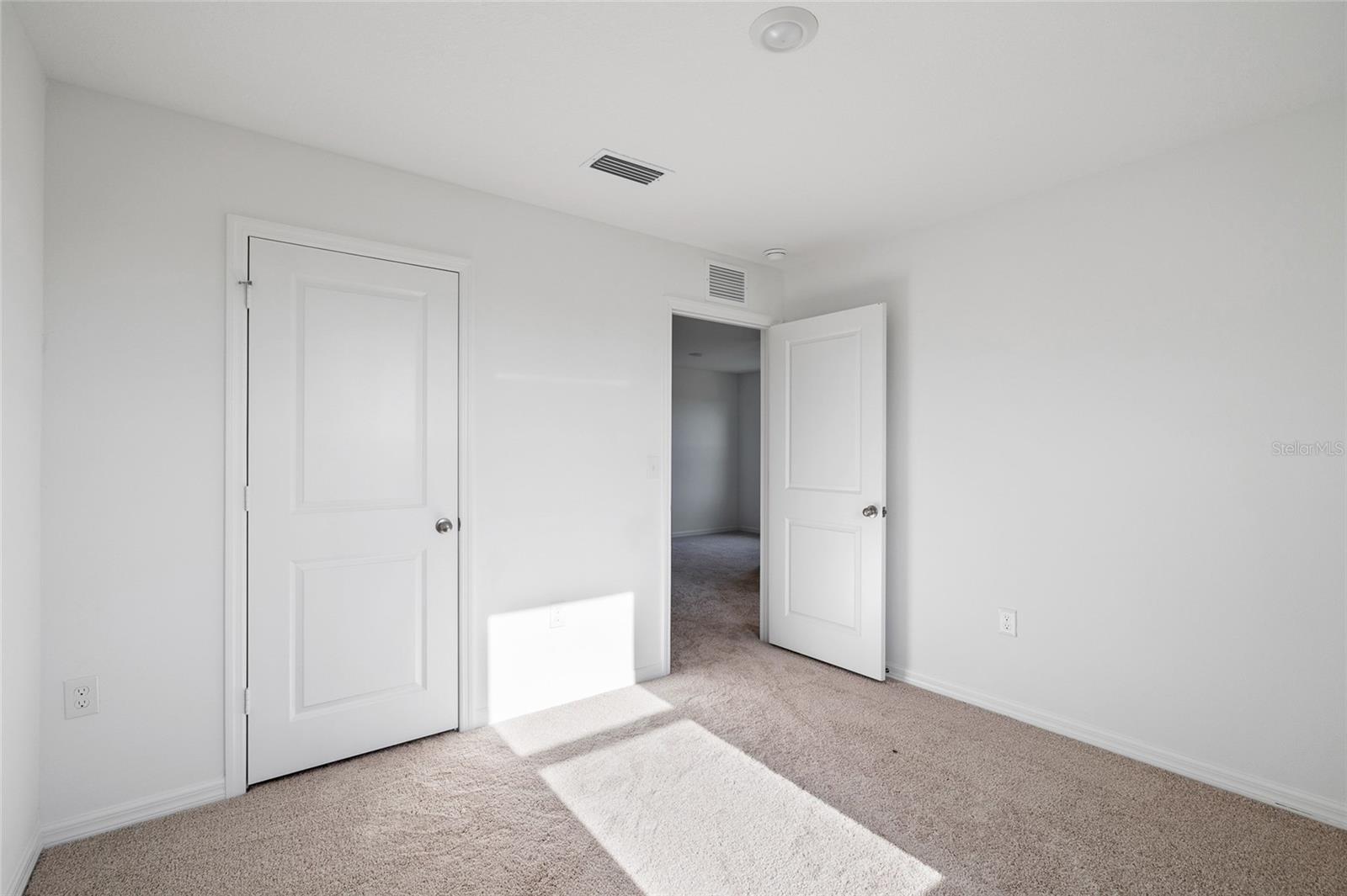 Image 9 of 13 For 5317 Cricket Road