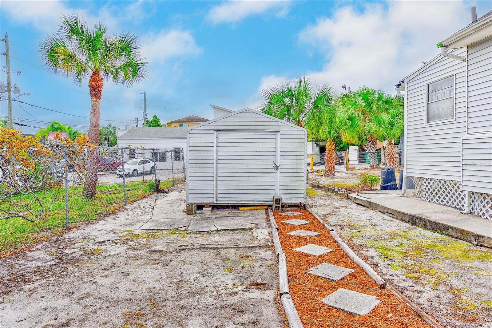 Image 24 of 40 For 632 Cross Street