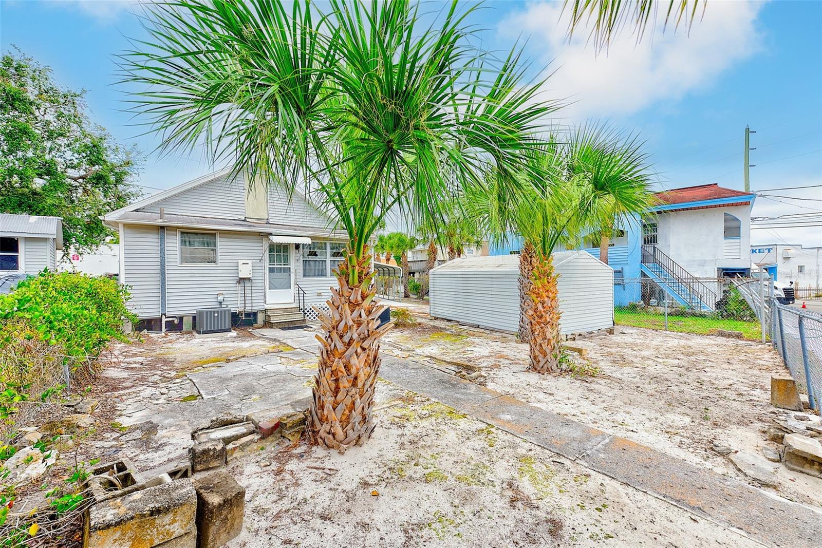 Image 30 of 40 For 632 Cross Street