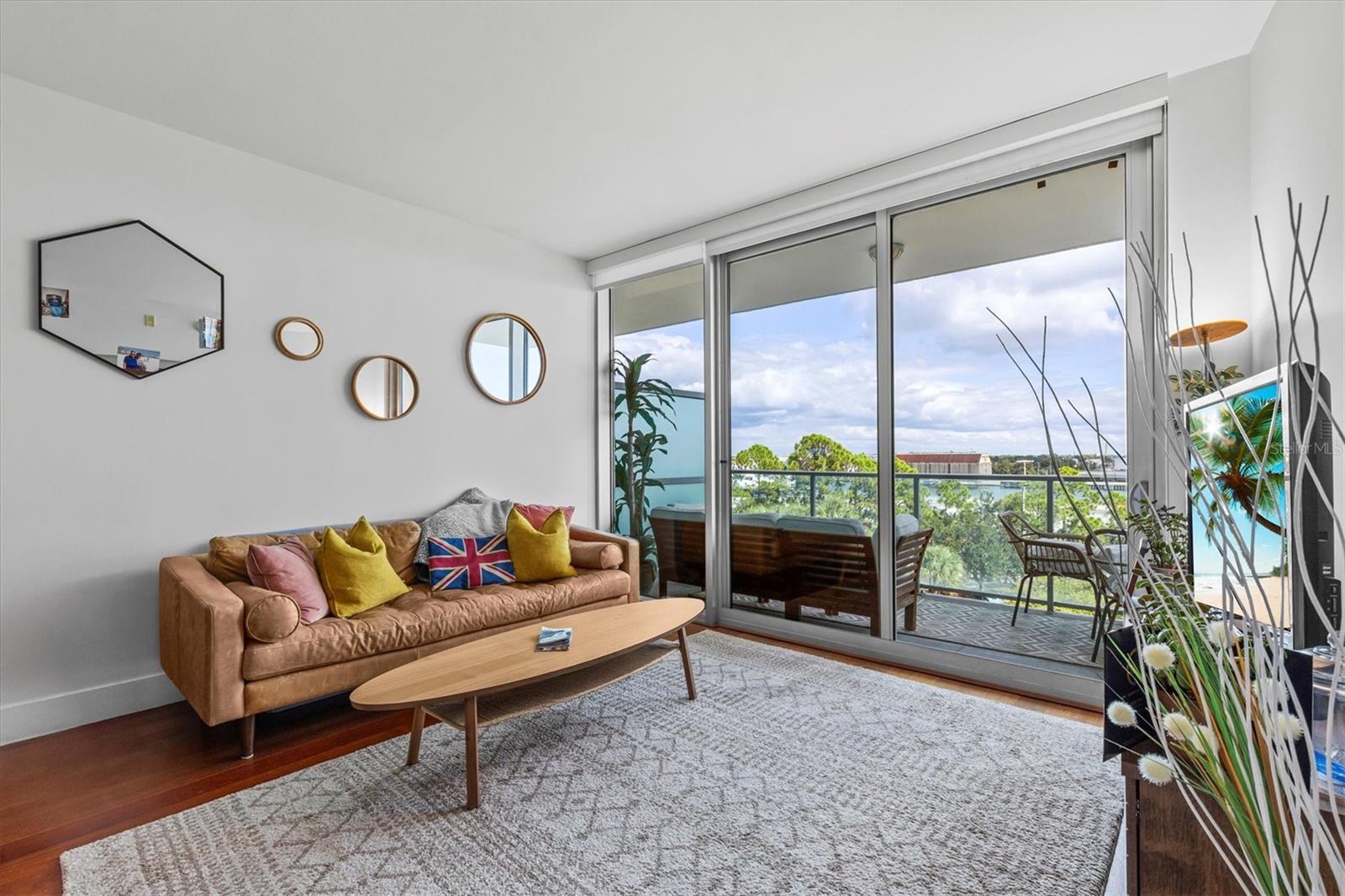 Image 12 of 64 For 912 Channelside Drive 2502