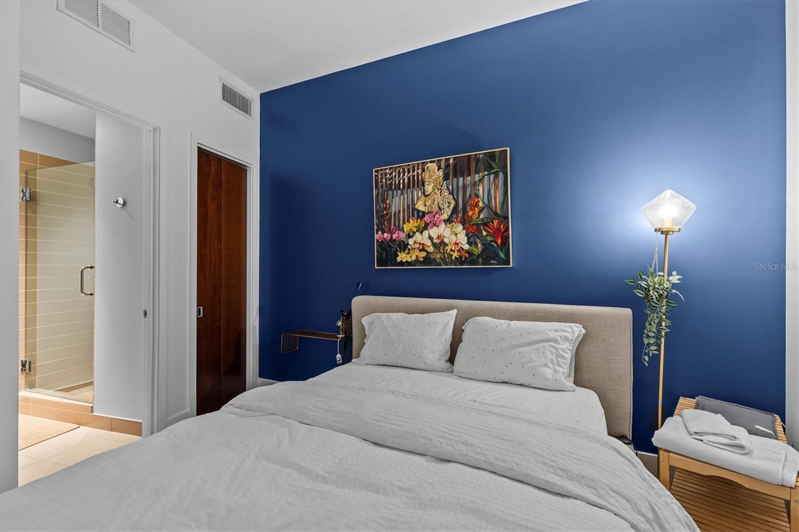 Image 21 of 64 For 912 Channelside Drive 2502