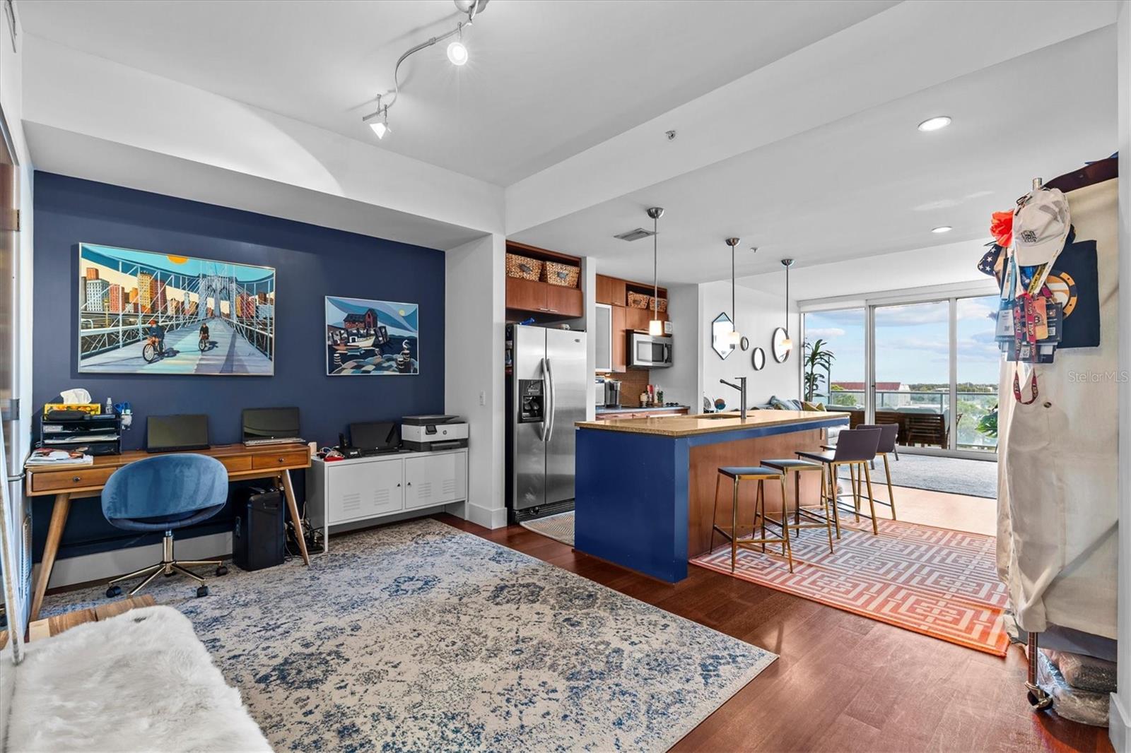Image 8 of 64 For 912 Channelside Drive 2502