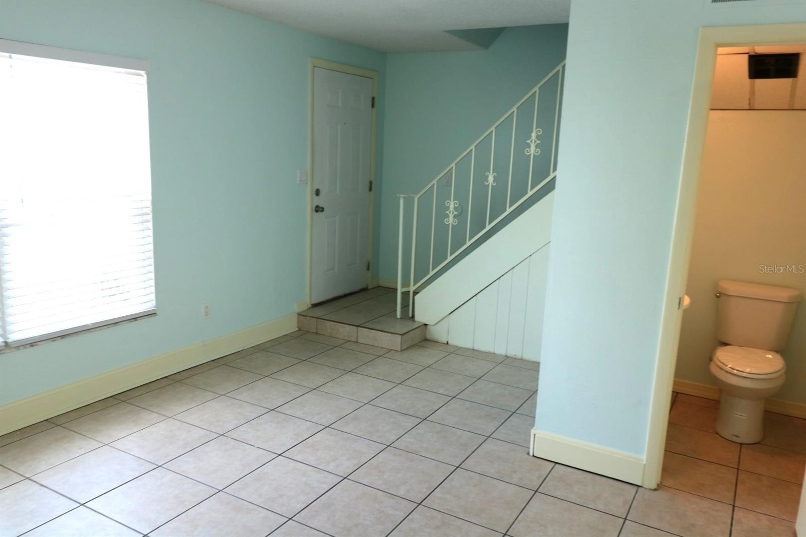 Image 11 of 34 For 5712 Townhouse Drive