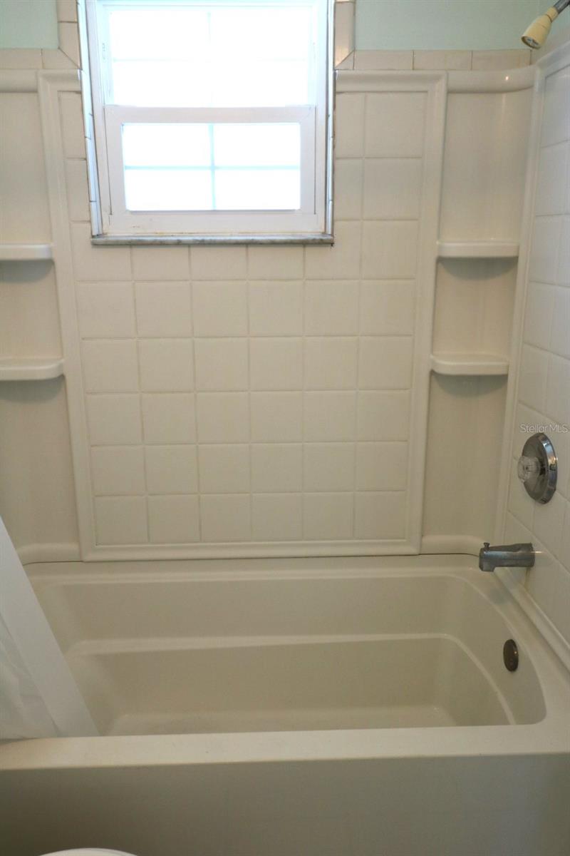 Image 30 of 34 For 5712 Townhouse Drive