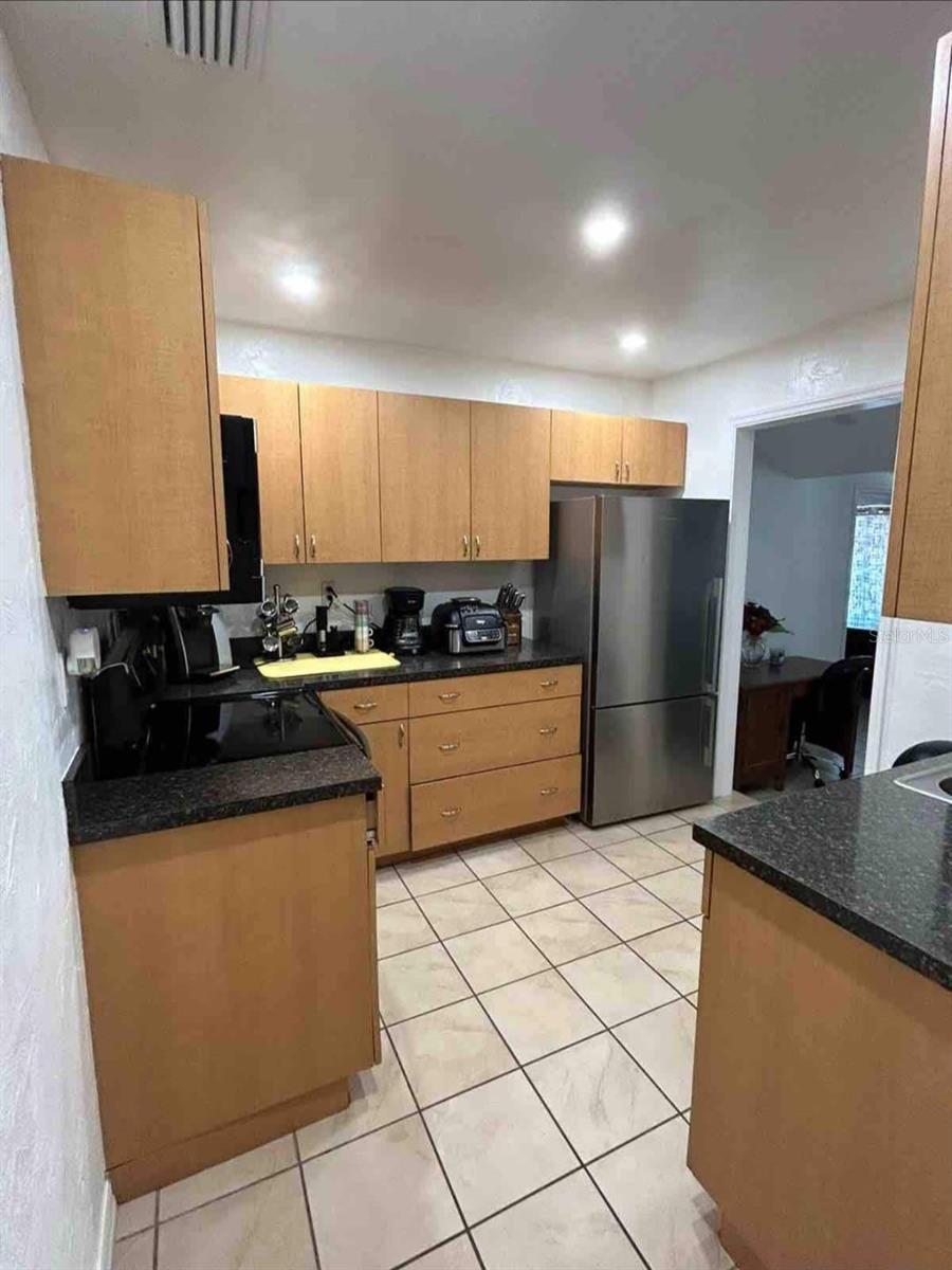 Image 4 of 17 For 7216 9th Avenue N