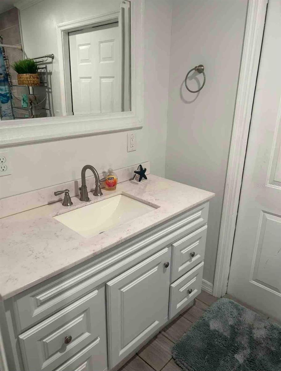 Image 6 of 17 For 7216 9th Avenue N