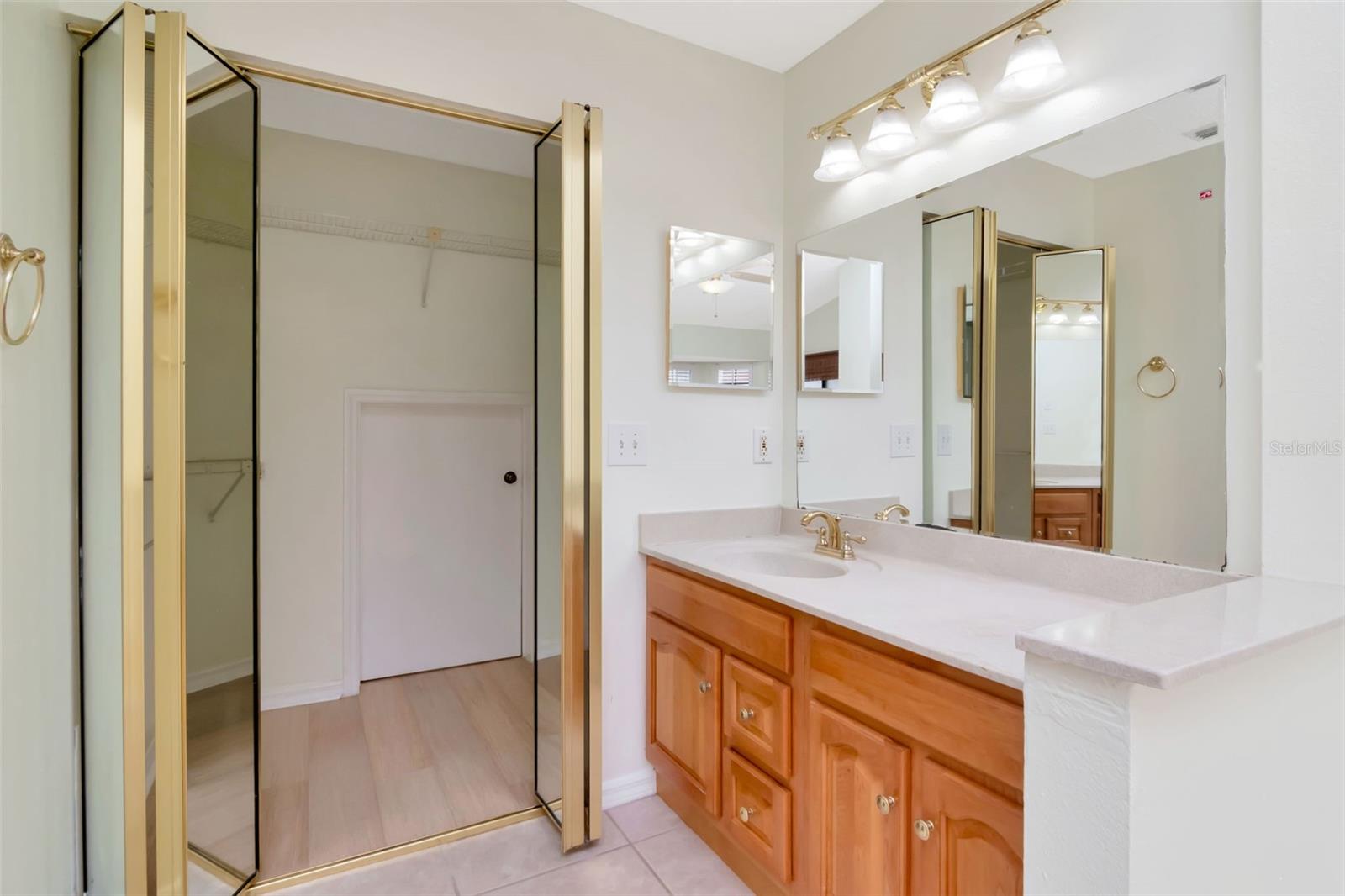 Image 8 of 26 For 10417 Saint Tropez Place 103