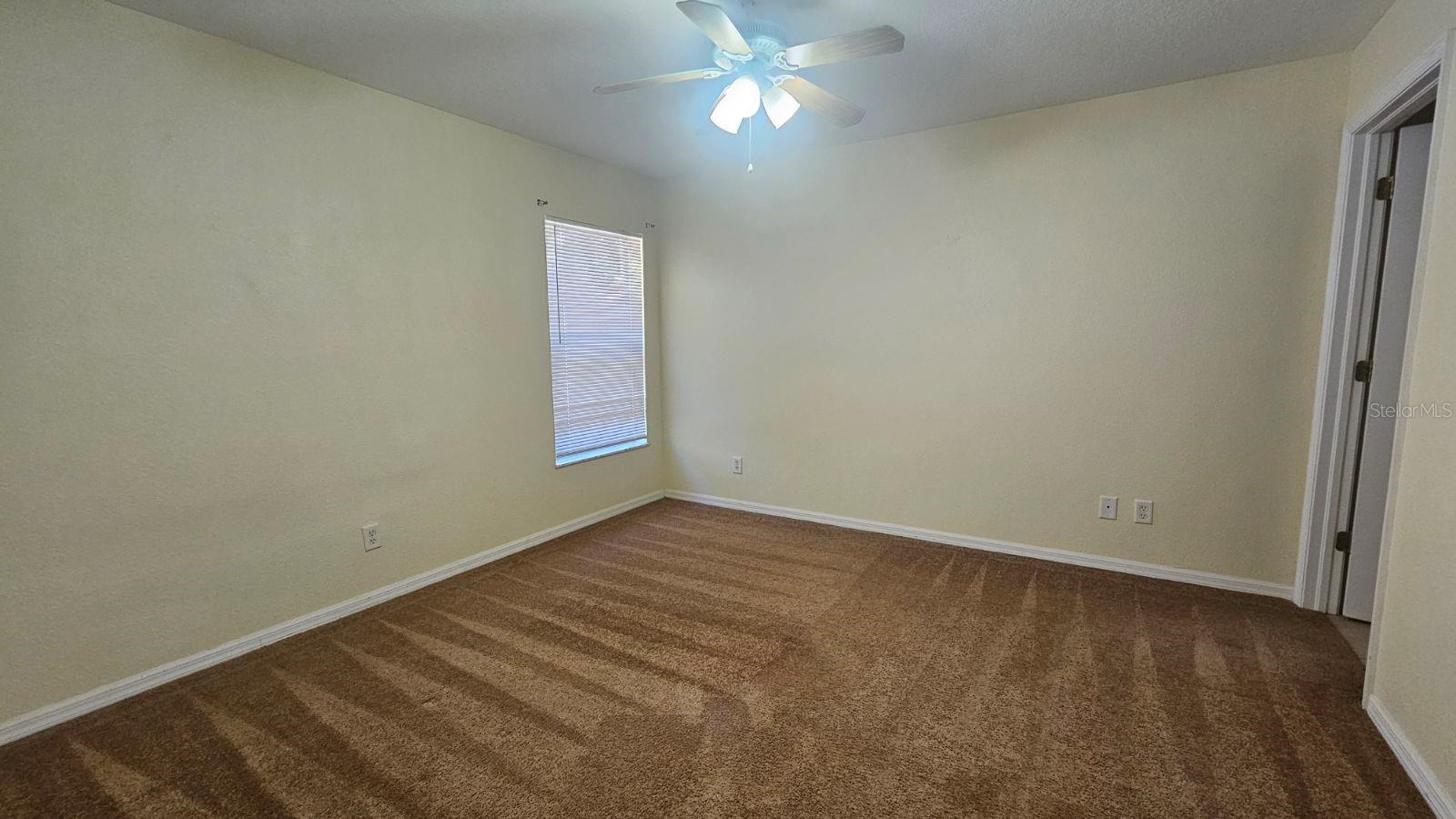 Image 11 of 17 For 5549 Oak Park Boulevard