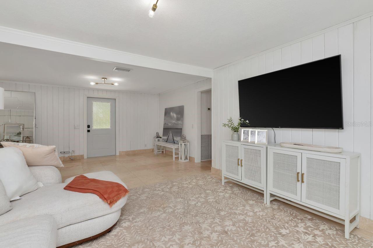 Image 12 of 63 For 19207 Crooked Lane