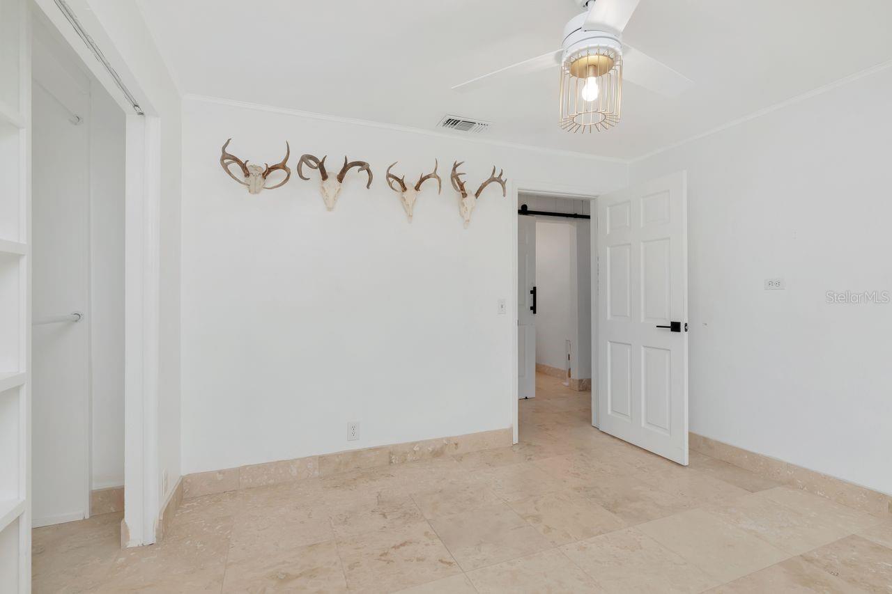 Image 33 of 63 For 19207 Crooked Lane