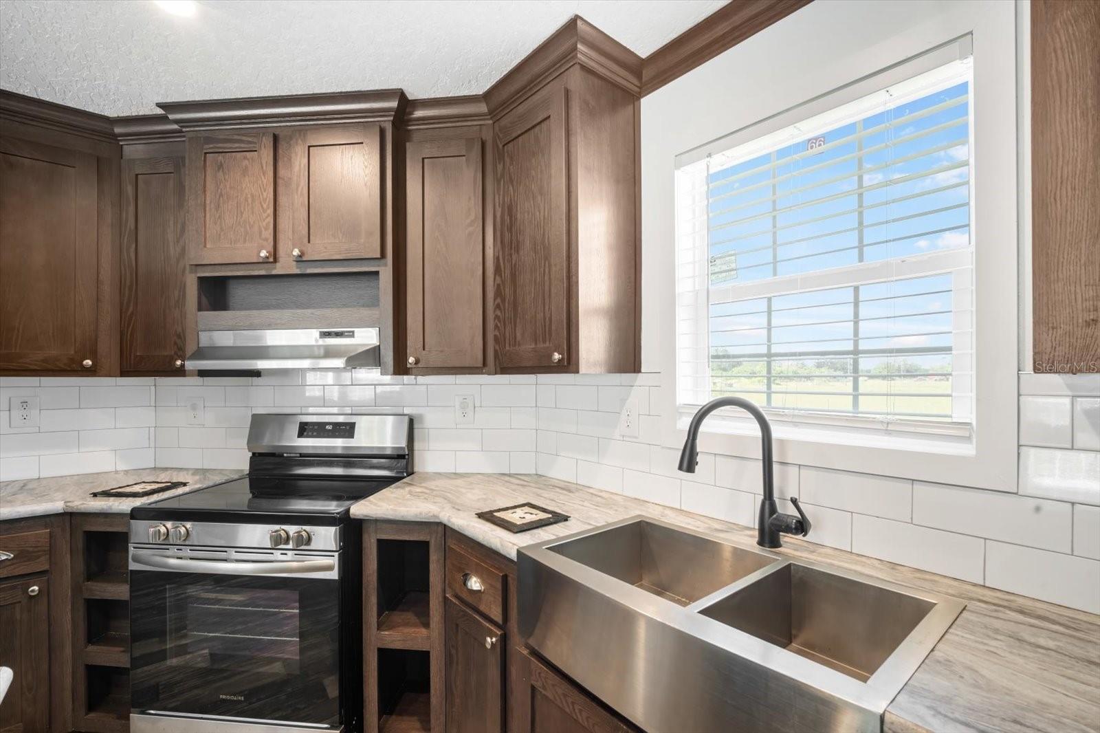 Image 11 of 30 For 3231 State Road 64 E