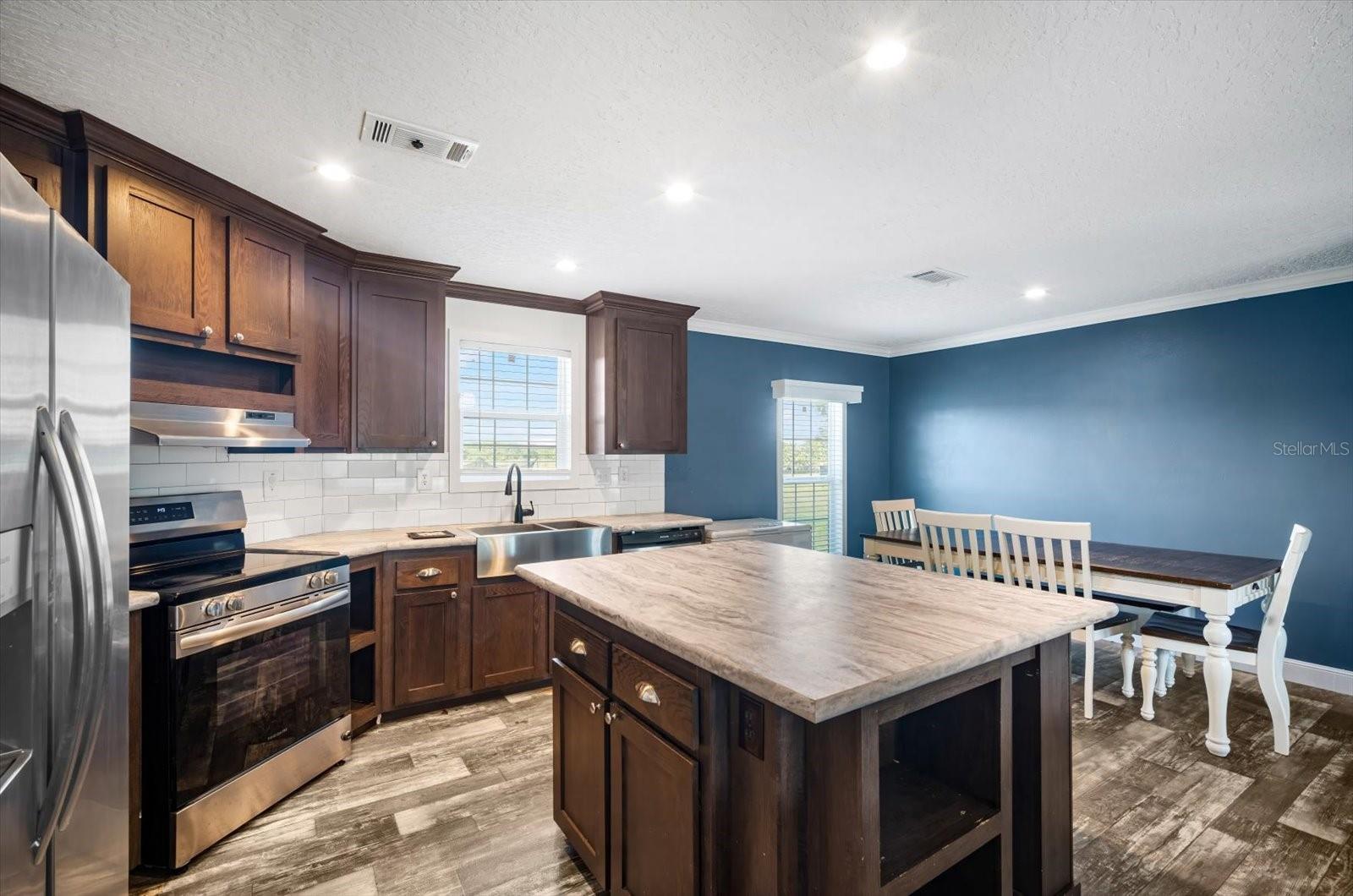 Image 12 of 30 For 3231 State Road 64 E