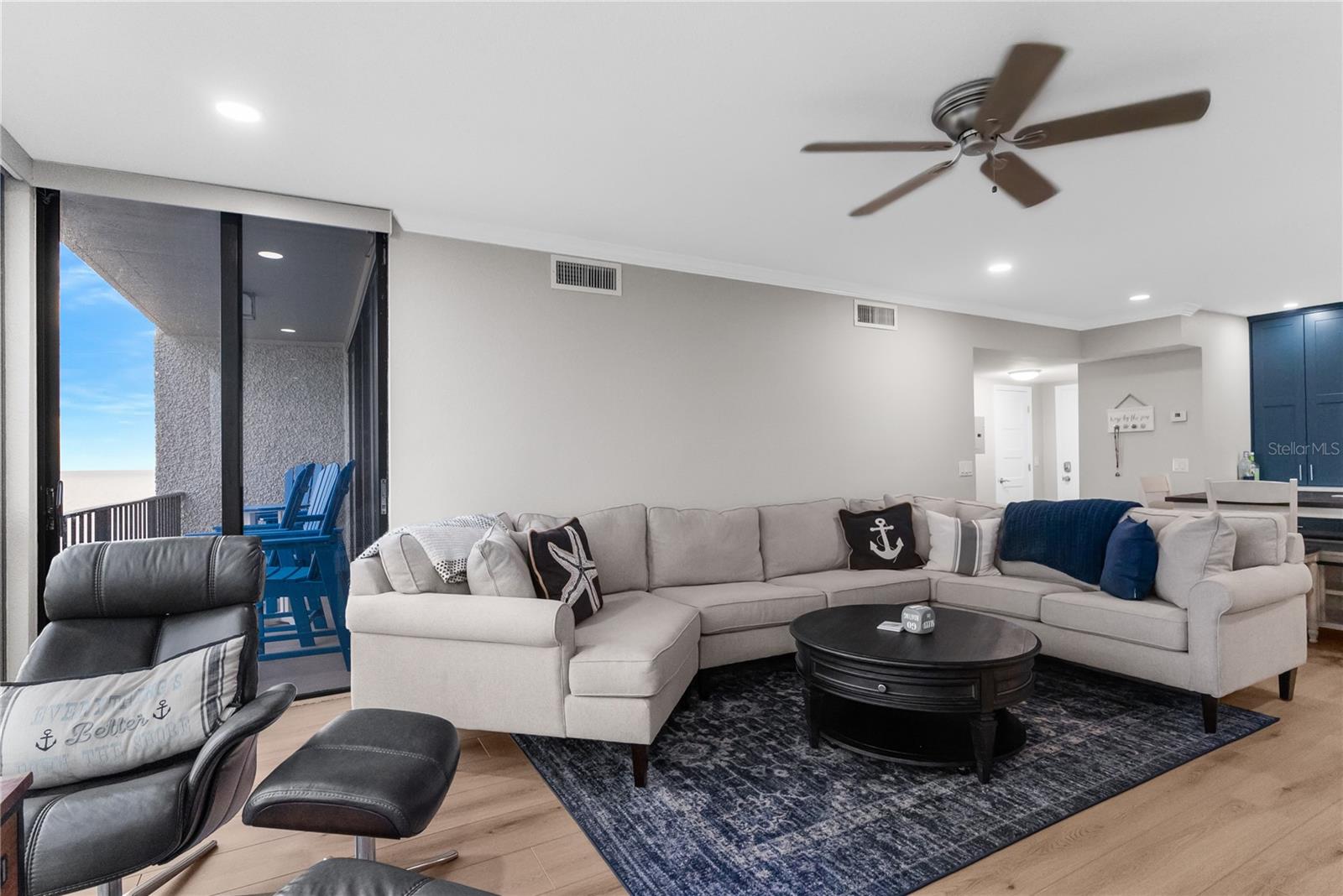 Image 24 of 27 For 5396 Gulf Boulevard 709