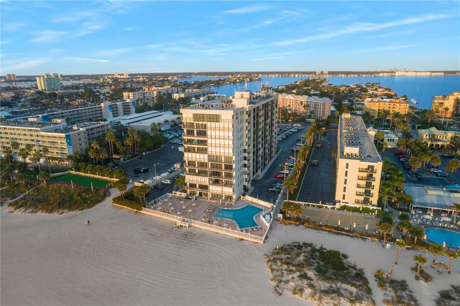 Image 4 of 27 For 5396 Gulf Boulevard 709