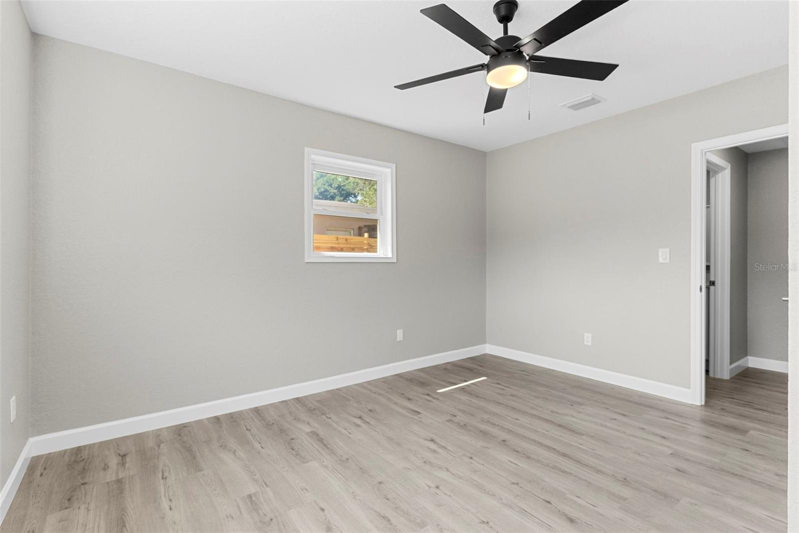 Image 17 of 37 For 801 63rd Avenue S