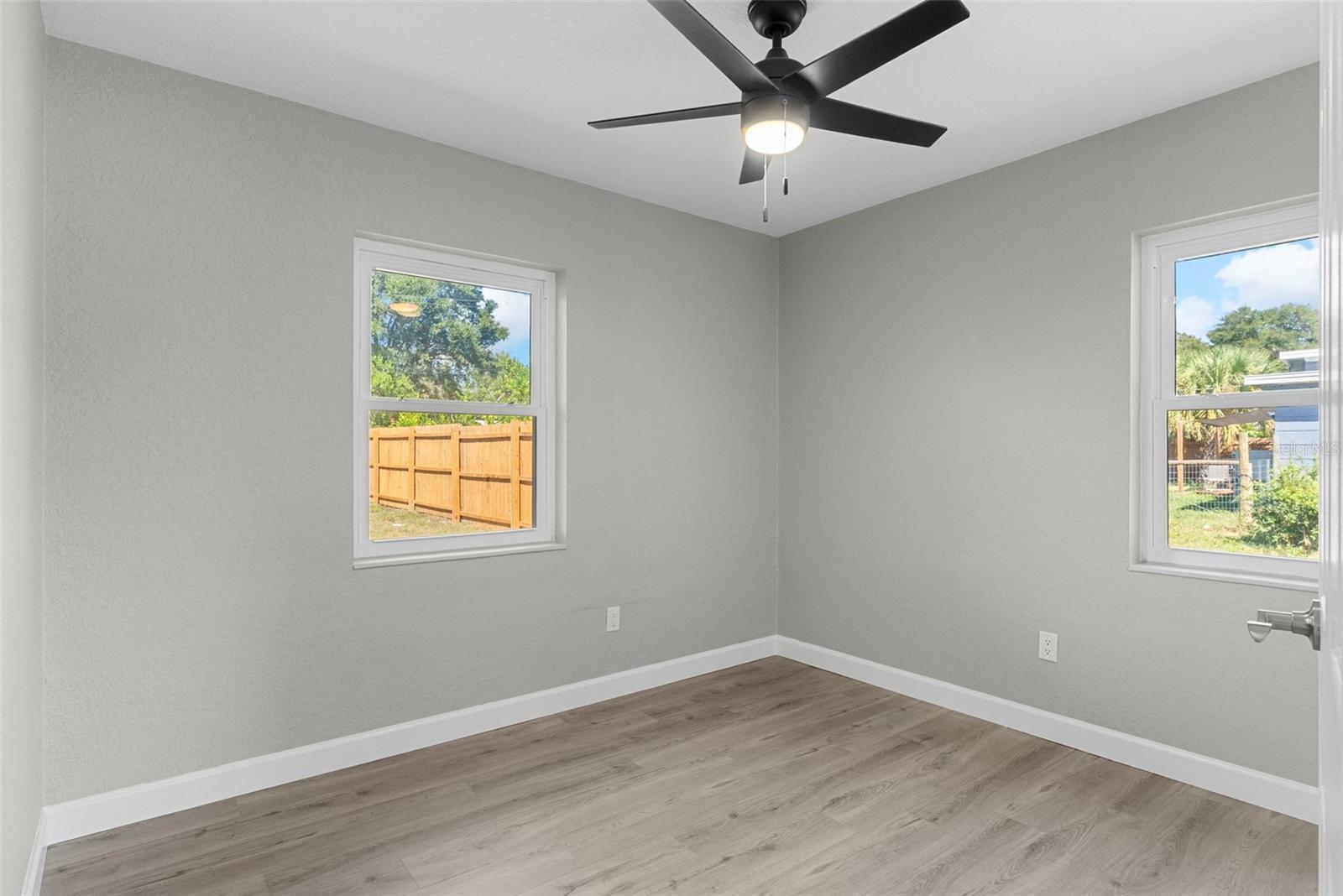 Image 20 of 37 For 801 63rd Avenue S