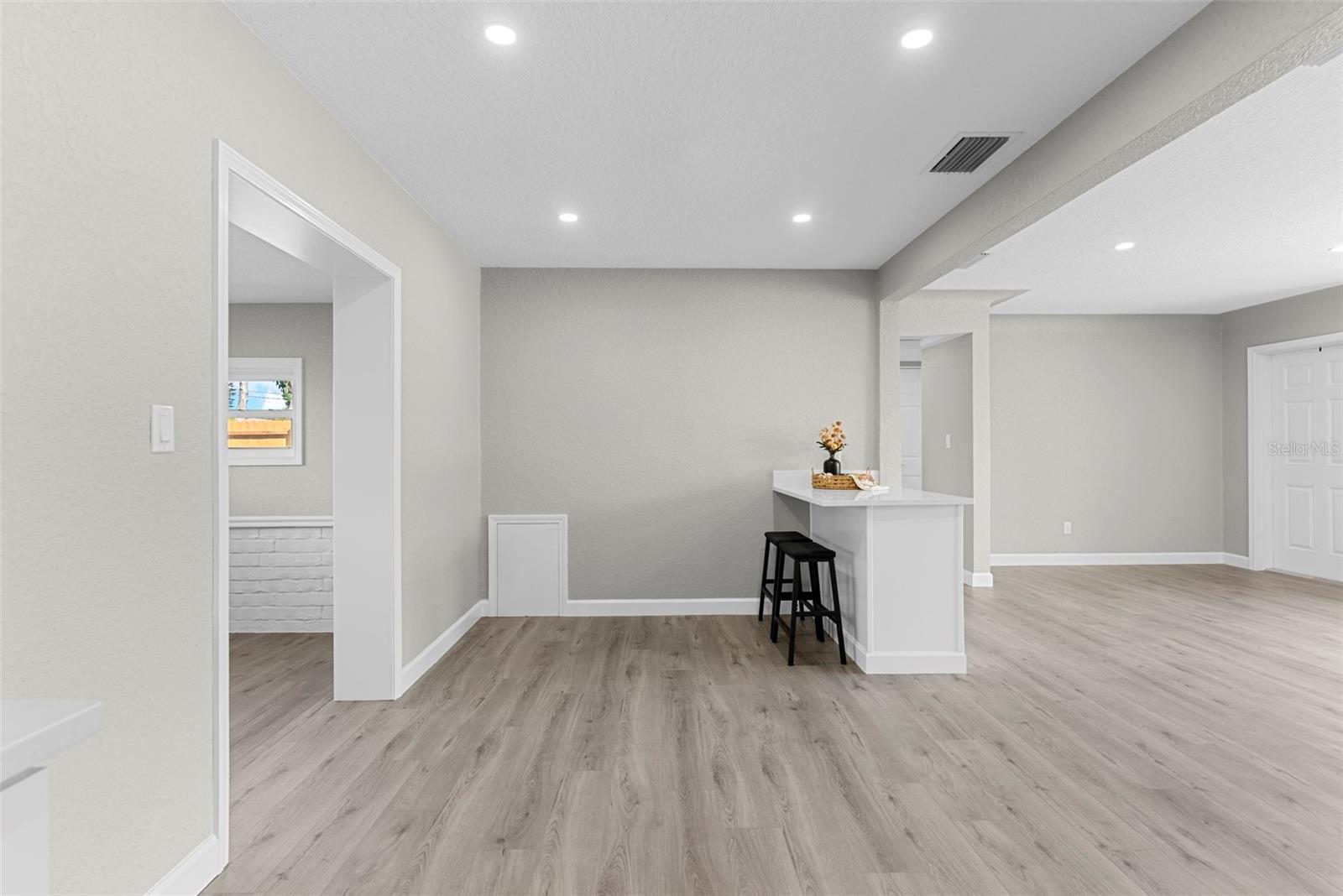 Image 9 of 37 For 801 63rd Avenue S