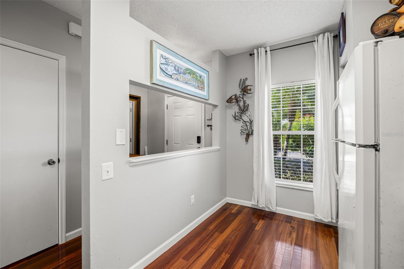 Image 14 of 40 For 6025 Bayside Key Drive